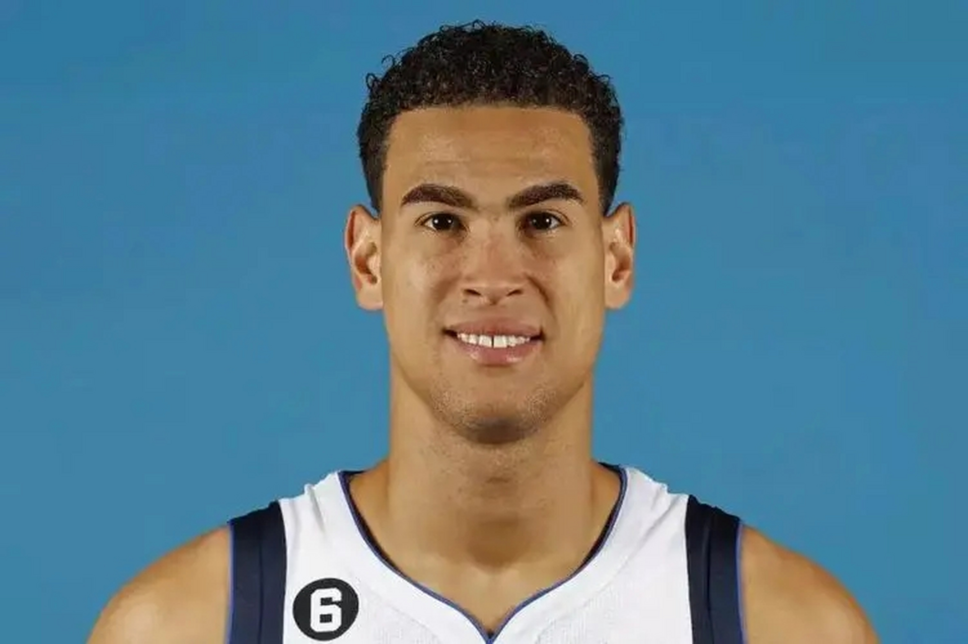 德怀特-鲍威尔与独行侠达成协议,3年1200万美元回归独行侠. 鲍威尔202