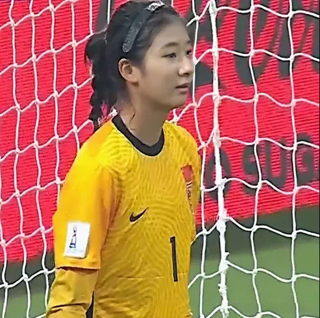 刘晨,中国u17女足国家队守门员,2006年6月30日出生于山东日照,身高一
