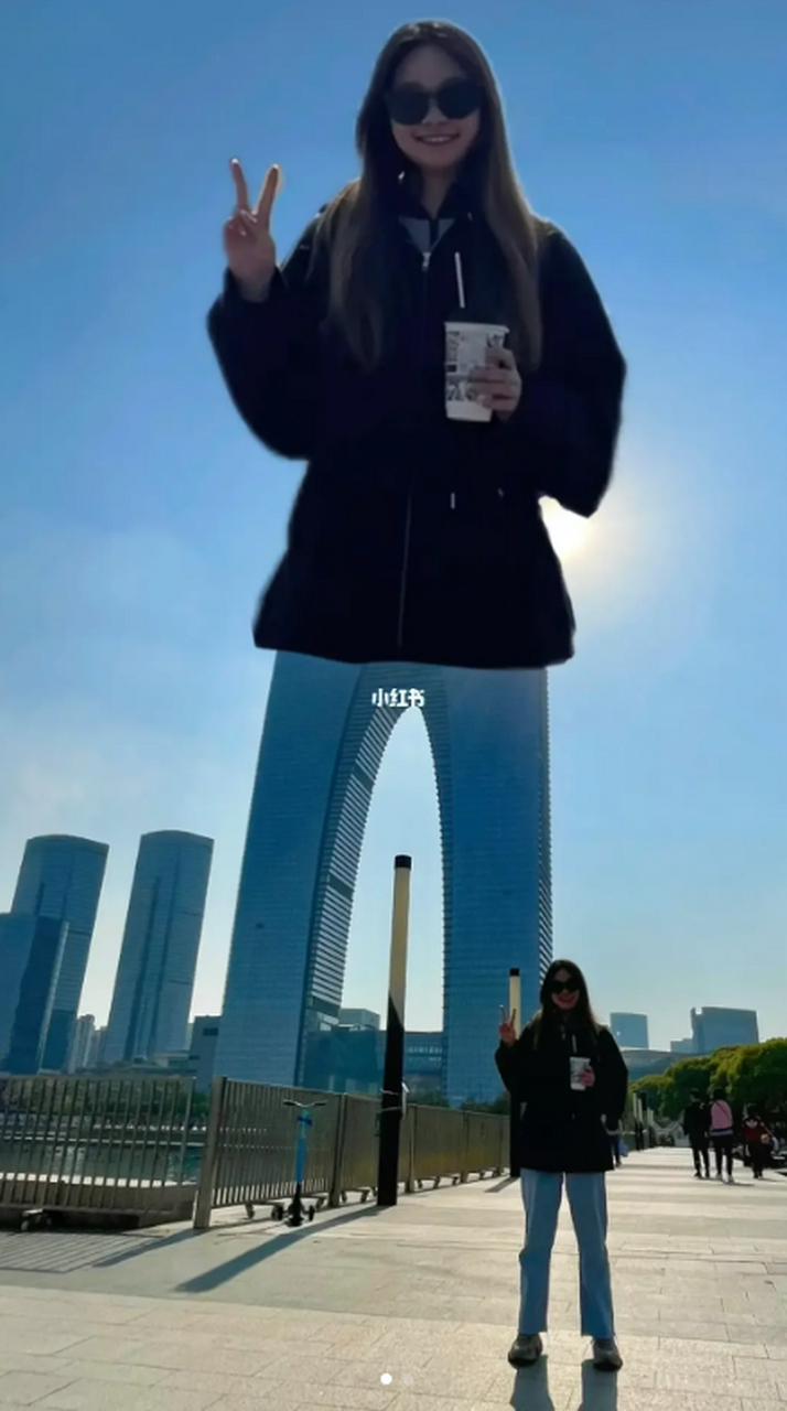 苏州最会拍的女人    #苏州大裤衩#自由女神#金鸡湖#胆小