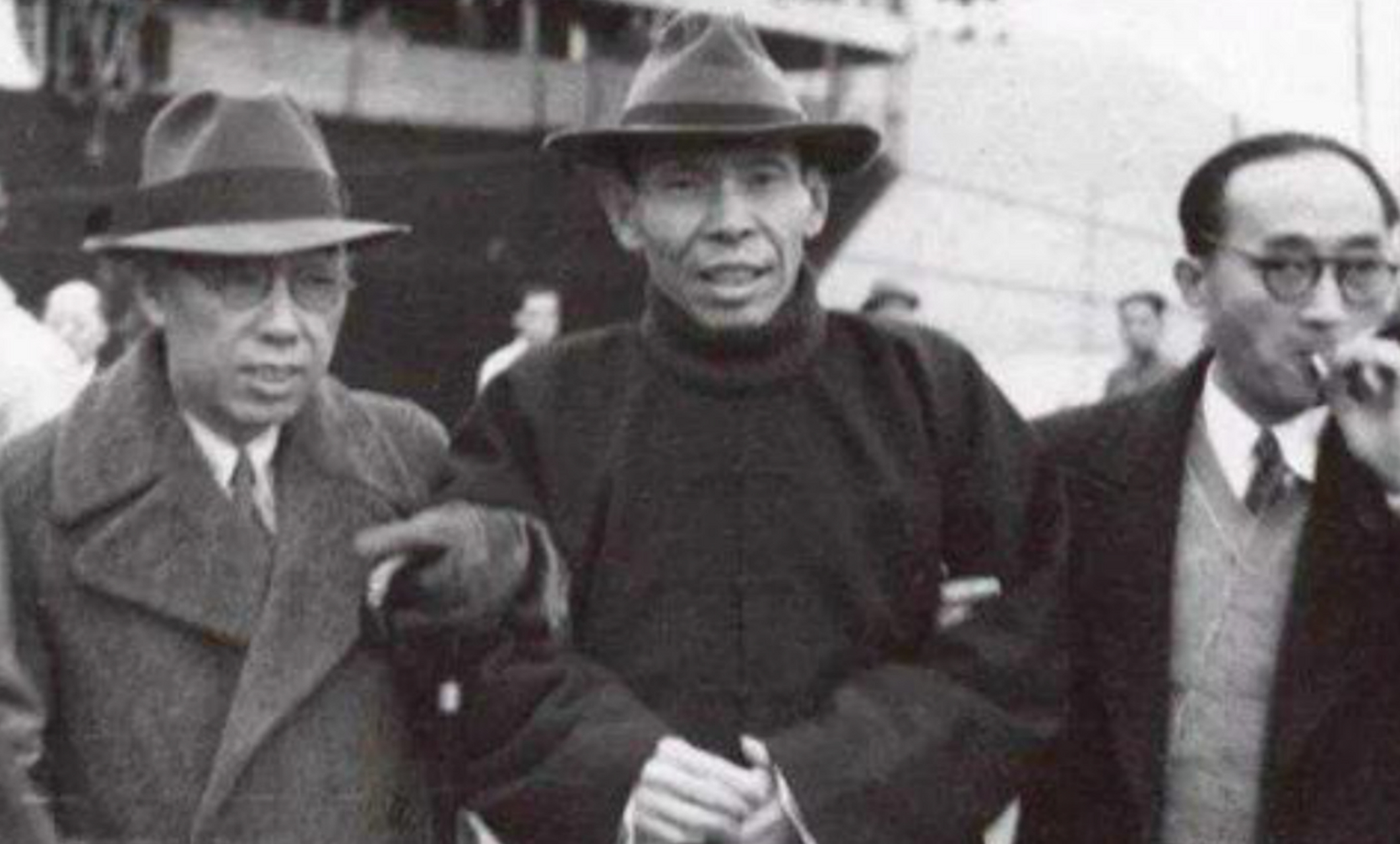 杜月笙说,做人最难吃的是三碗面:人面,场面,情面.