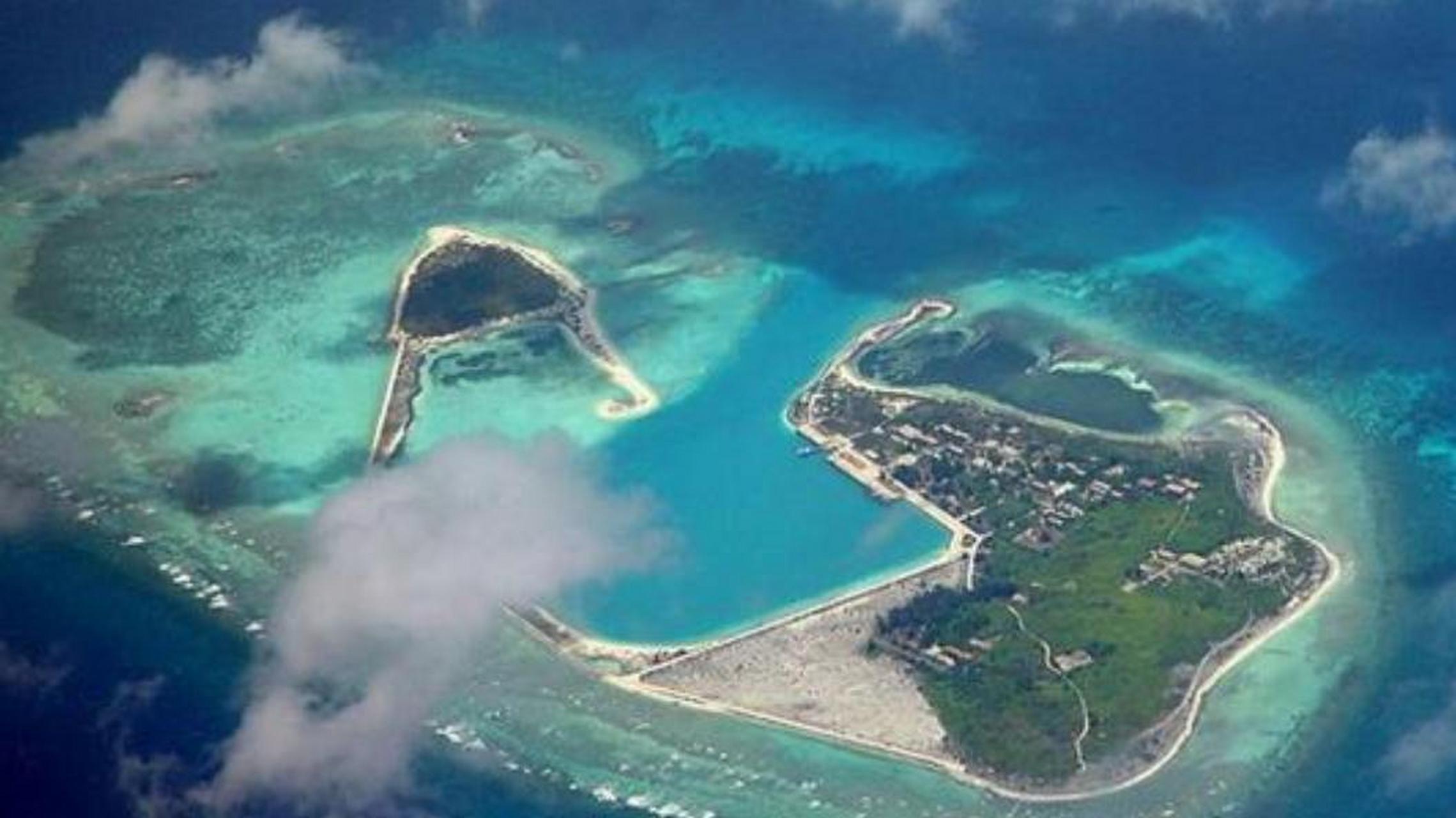 "如果中国人继续在南海填海造岛,就用导弹全部炸了.