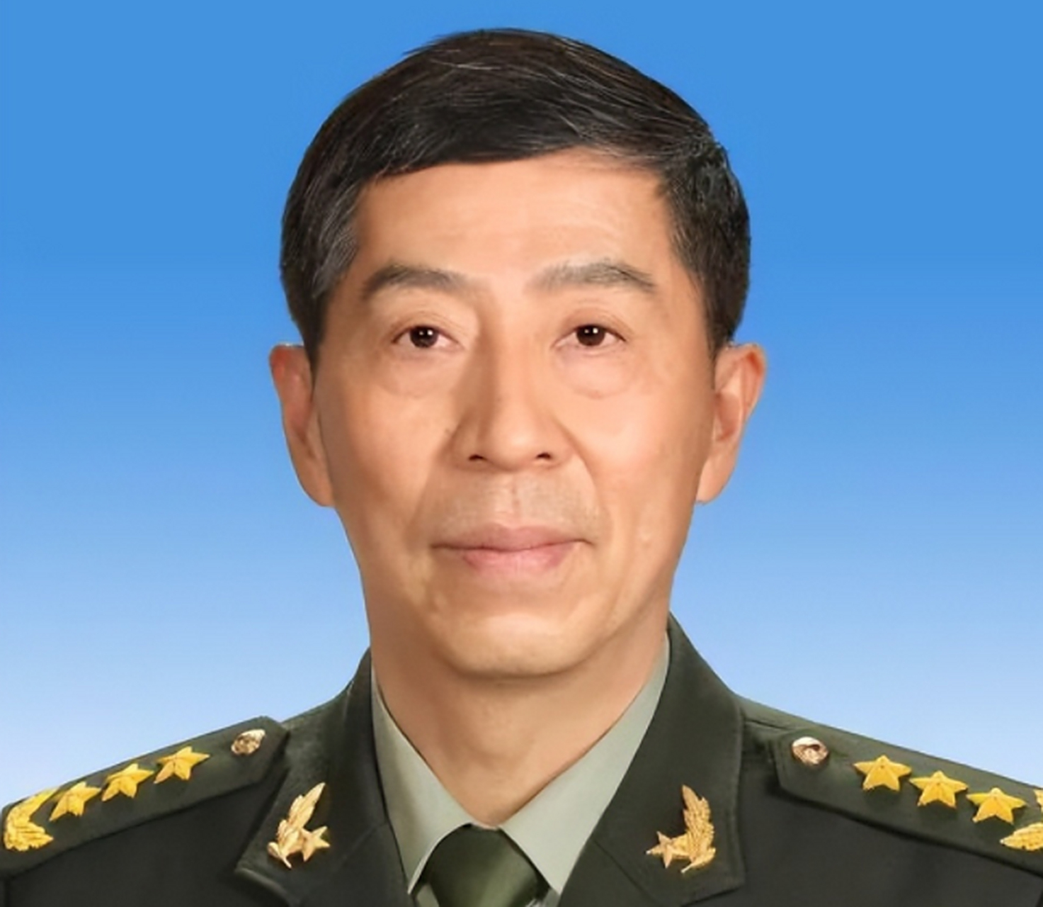 老美扇自己耳光了?曾狂妄制裁李尚福将军,如今却只能卑微认错? 老美这