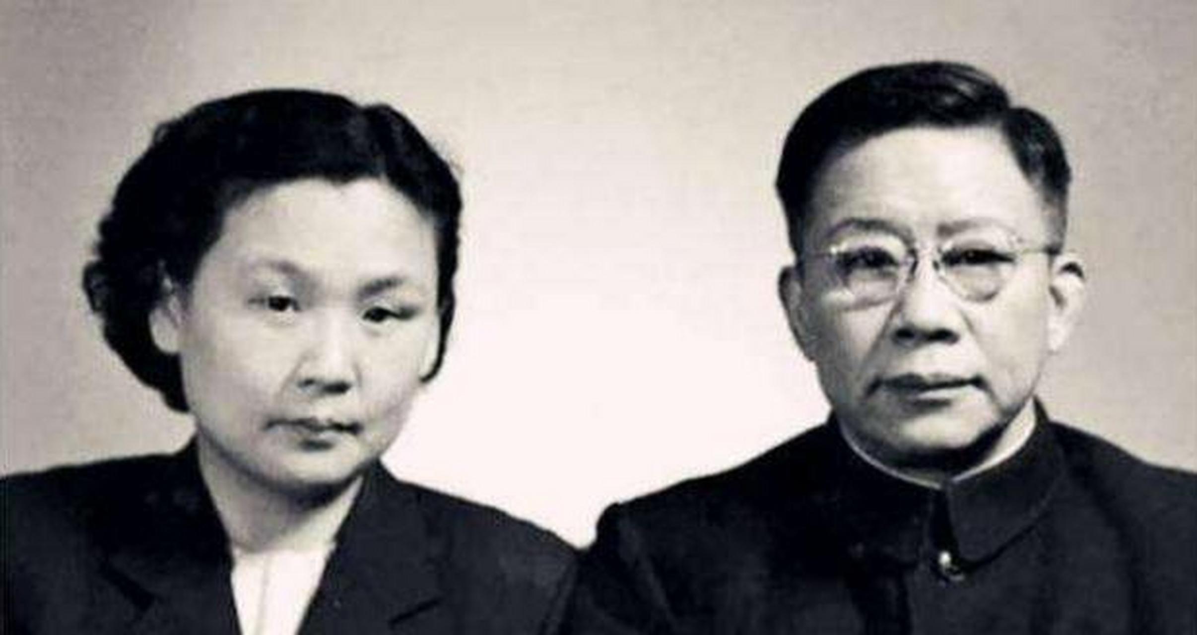 严慰冰是江南才女,曾是国立中央大学中文系的高材生.