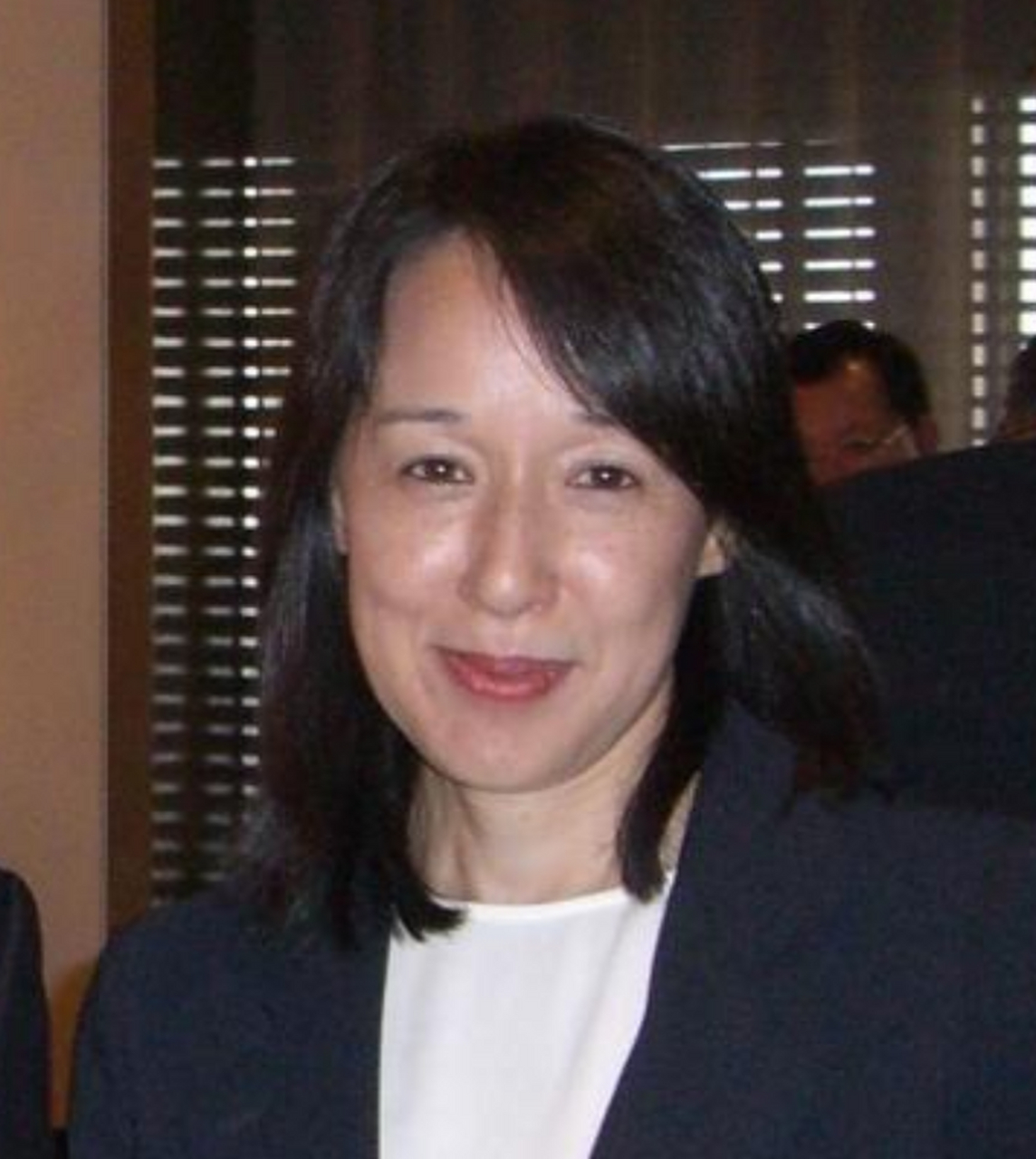 1947年,殷汝耕被执行死刑,行刑前提出请求:希望能够念几声佛经.