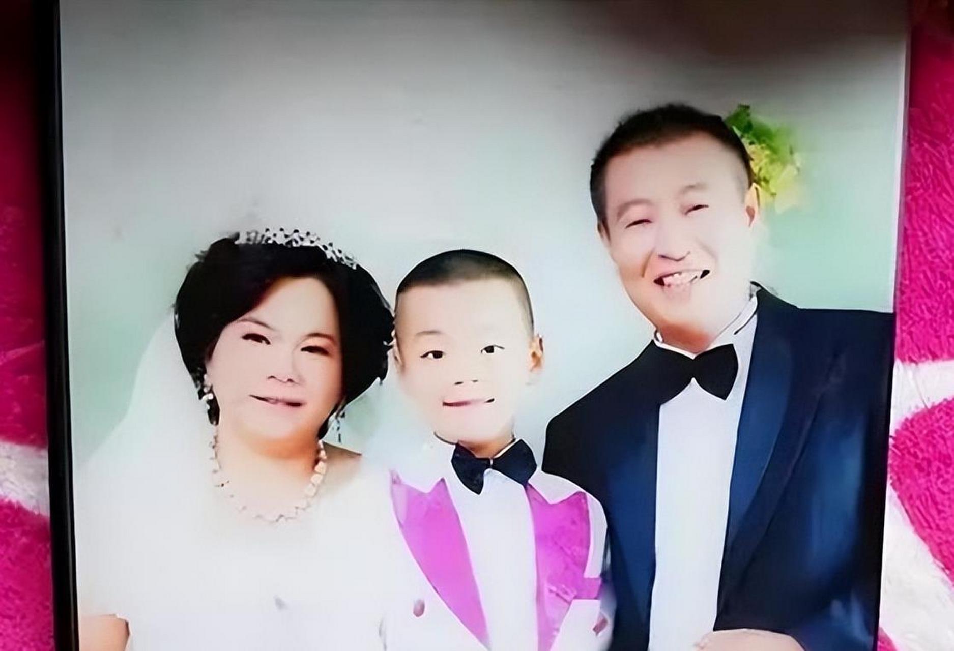 【小芋】 2019年,这位趁着儿女都在,便借着开家庭会议的名号,宣布了她
