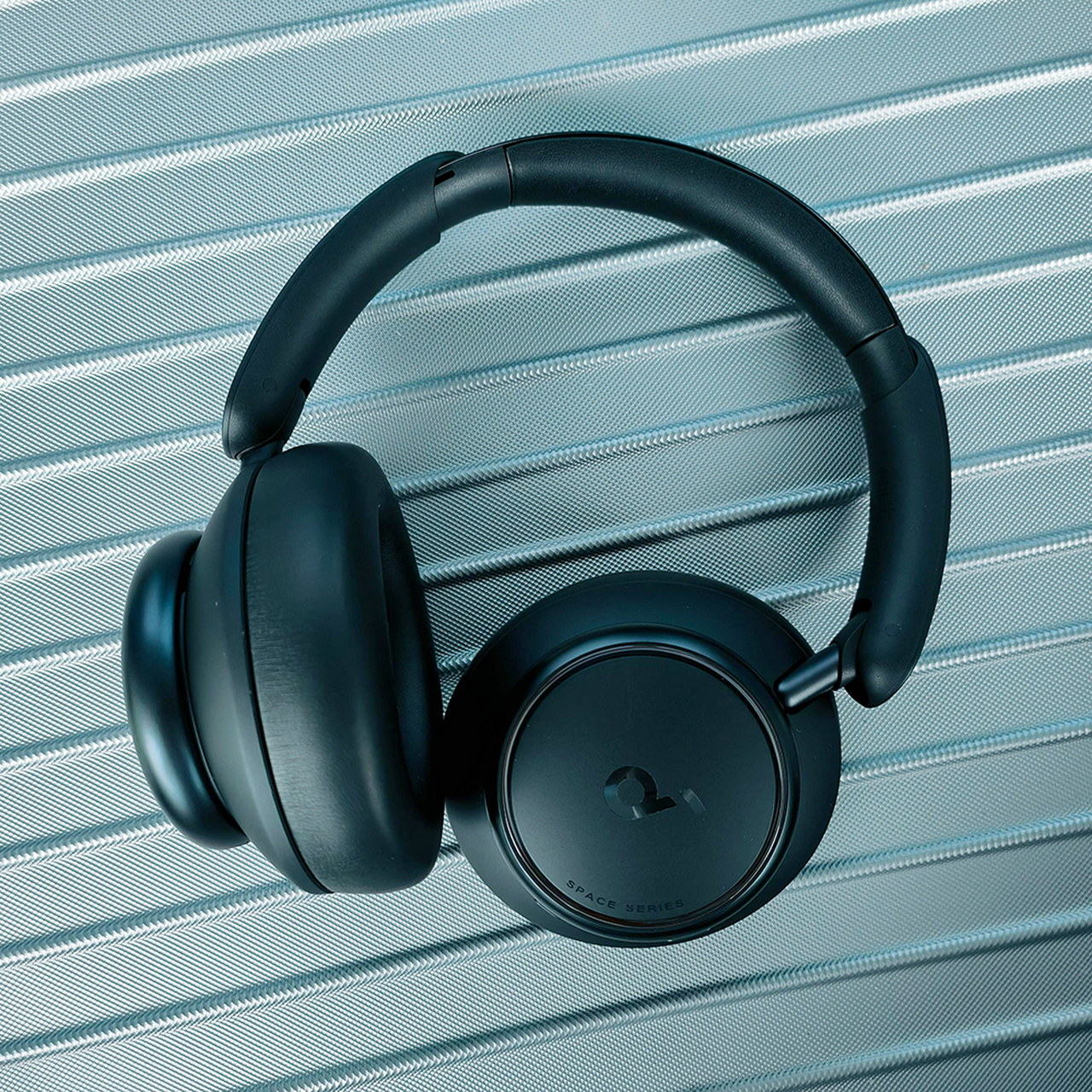 95声阔q45头戴式无线降噪耳机,让你的音乐世界更加清晰逼真!