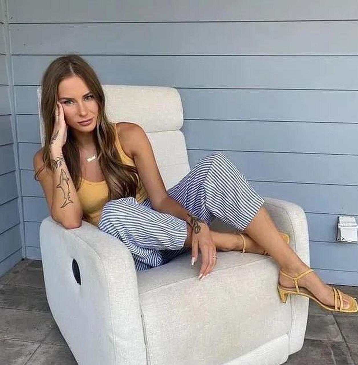 据报道,美国一名女网红凯特琳,靠直播睡觉,一月可以赚到上千万.