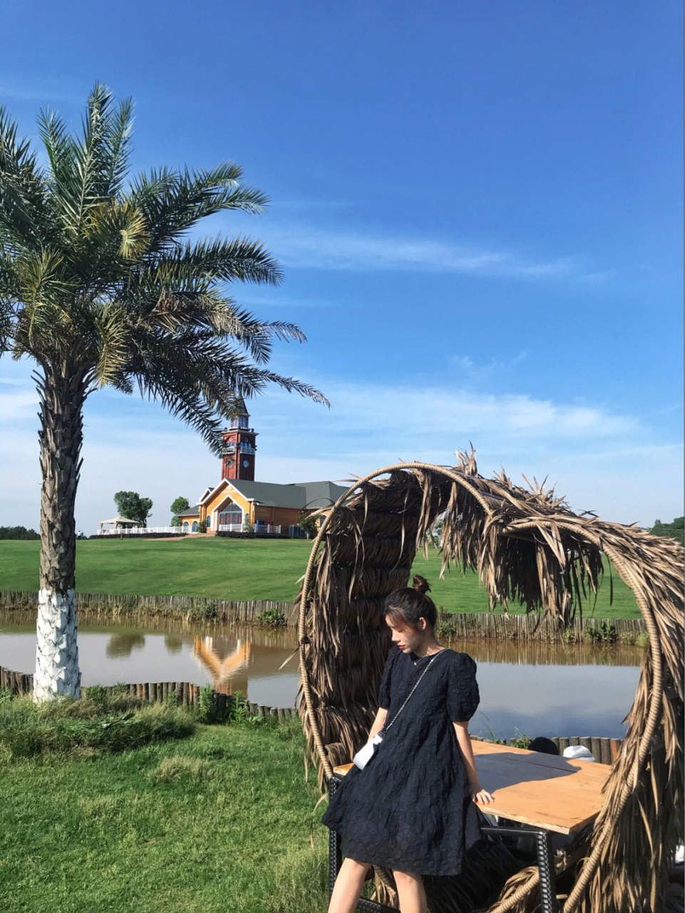 巴夫洛生态谷旅游景区 [大哭] 从南昌驾车过去一个小时左右  最近是