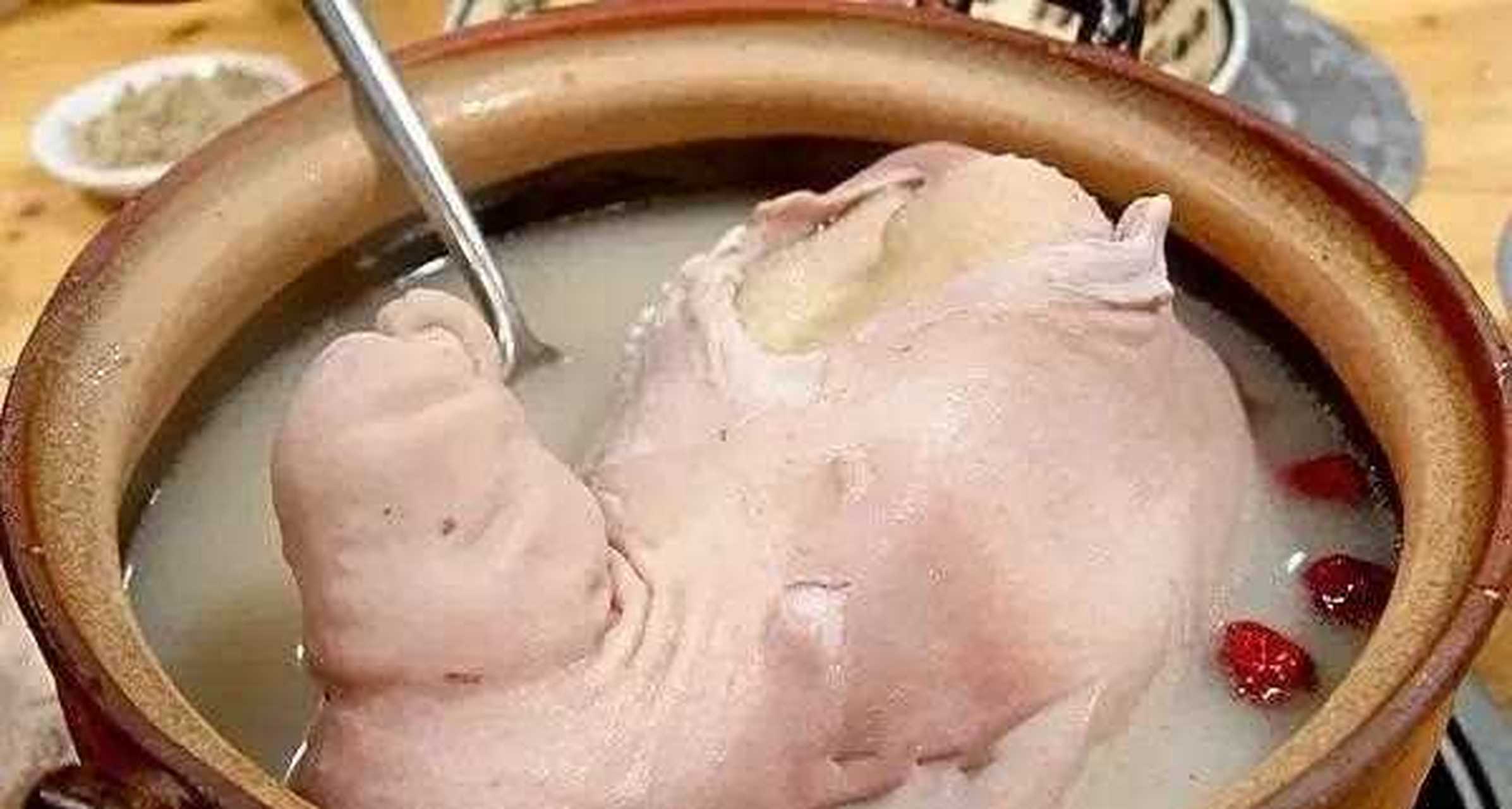 猪肚包鸡,怎么包啊猪肚那么小,鸡那么大?