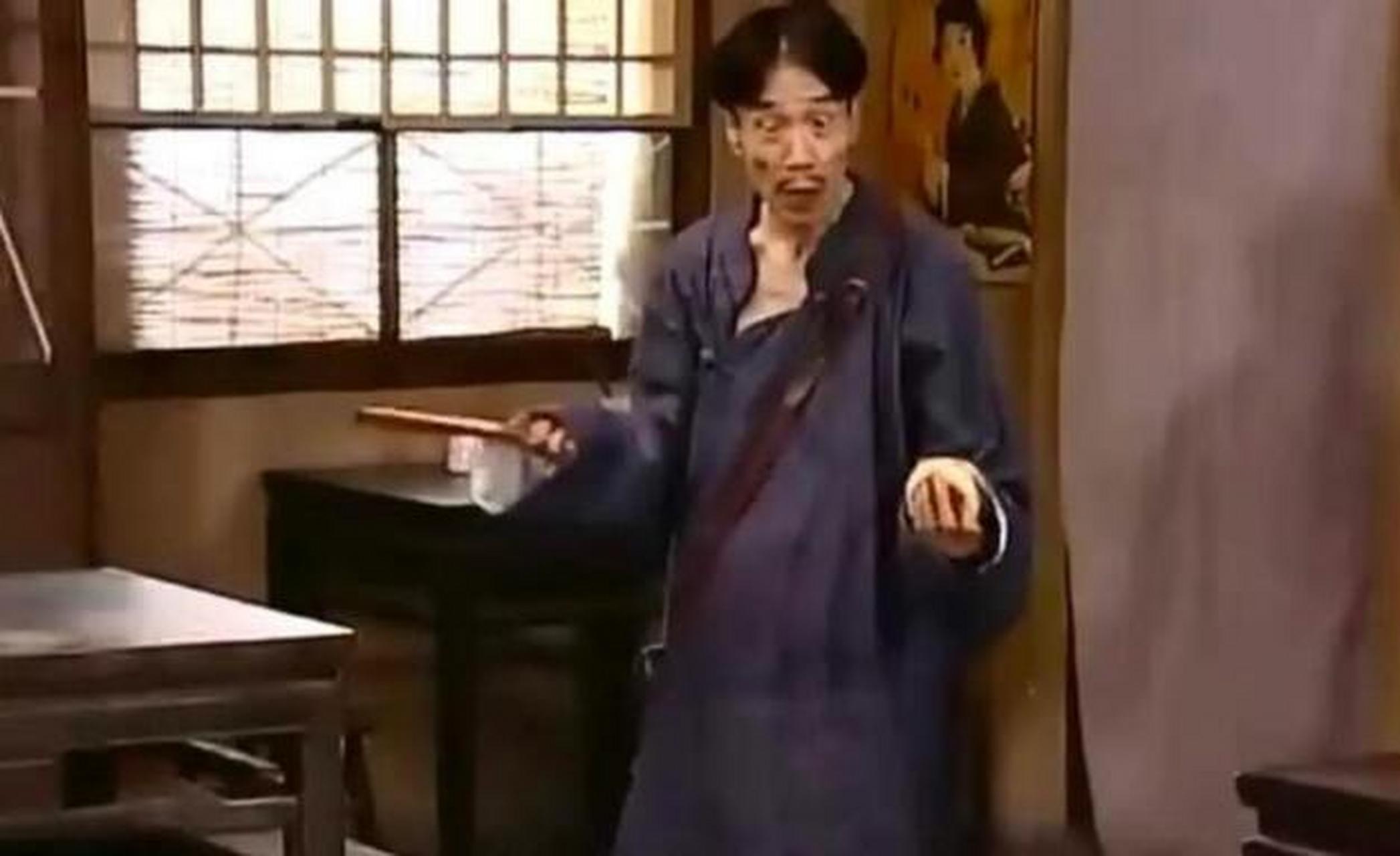 曾在《地下交通站》塑造贾贵贾队长的演员颜冠英,被网友们称为"盛世