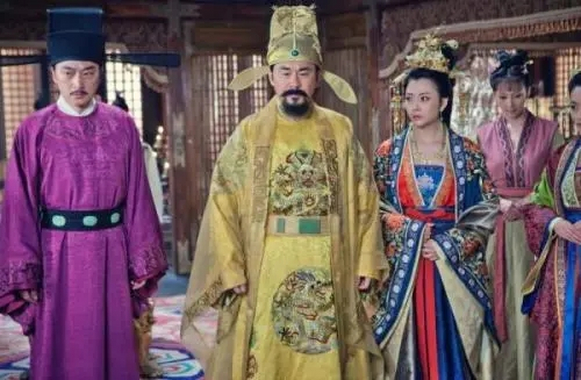 周世宗柴荣病逝后,七岁的儿子柴宗训继位.