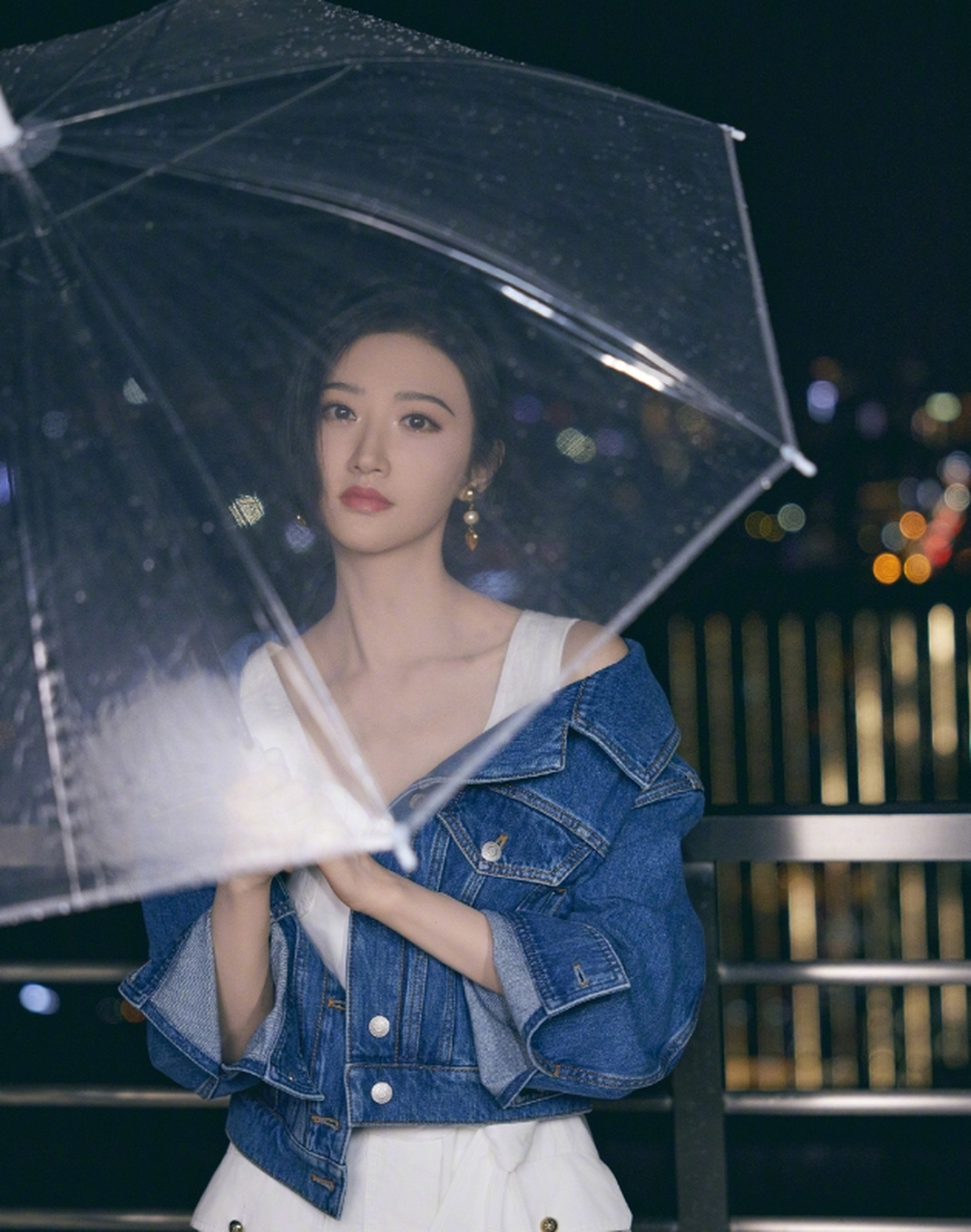 甜美优雅的"人间富贵花"#景甜# 肤白貌美,眼眸深邃,妩媚柔情,端庄优雅