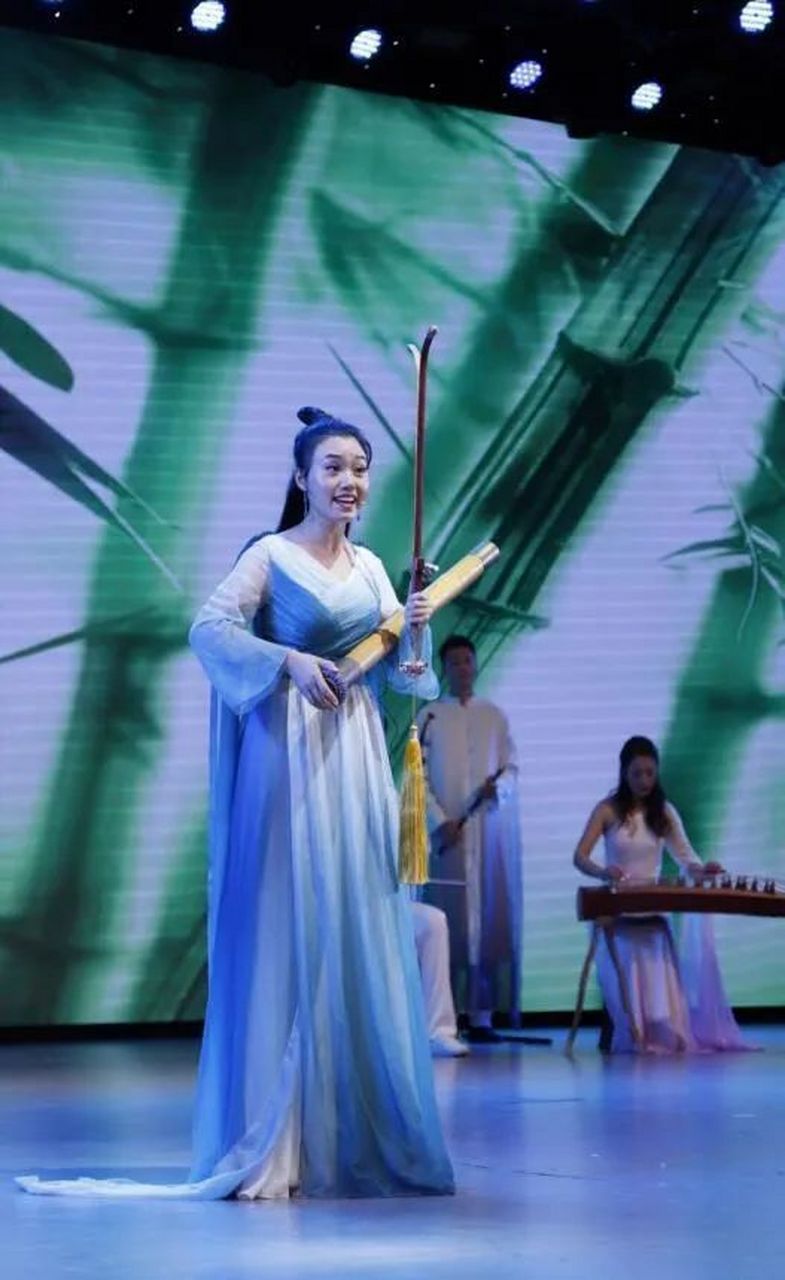 四川竹琴不仅记录了民族特殊的生活生产方式,还是民族个性,民族审