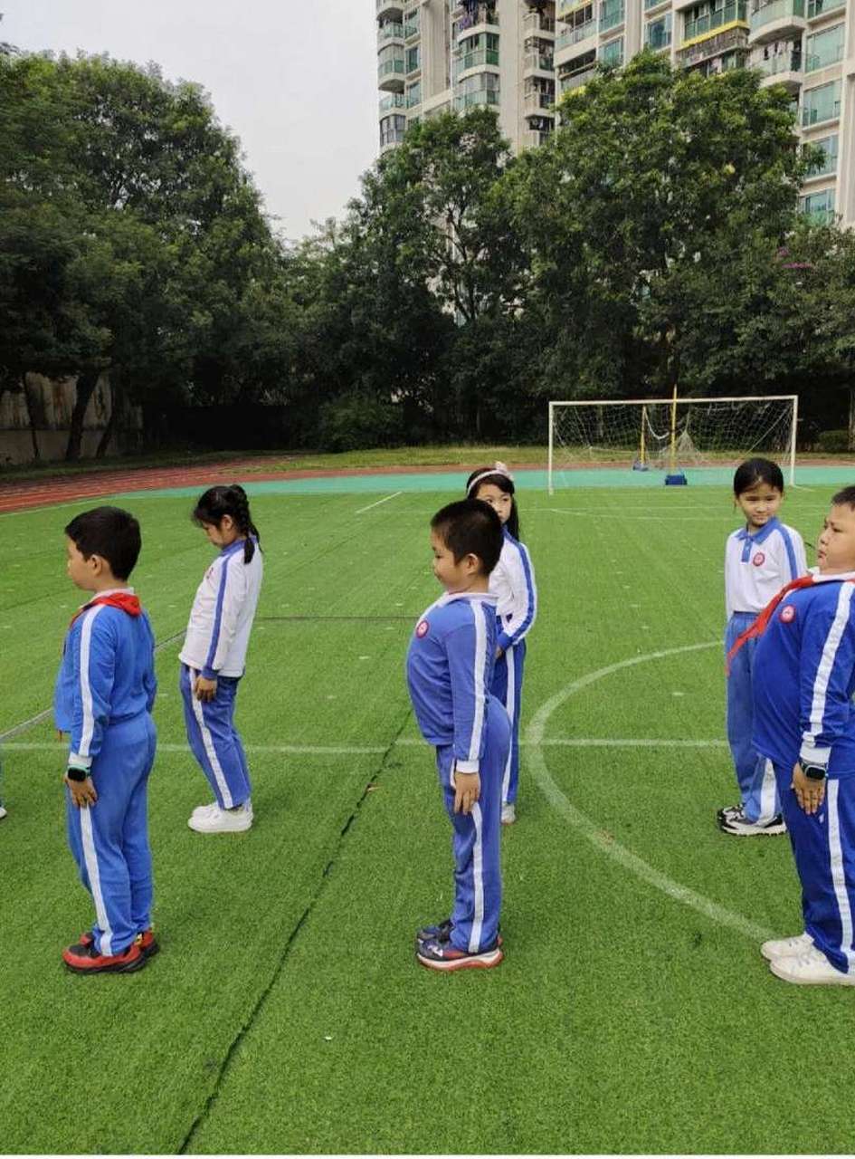 小学生对"立正"的理解