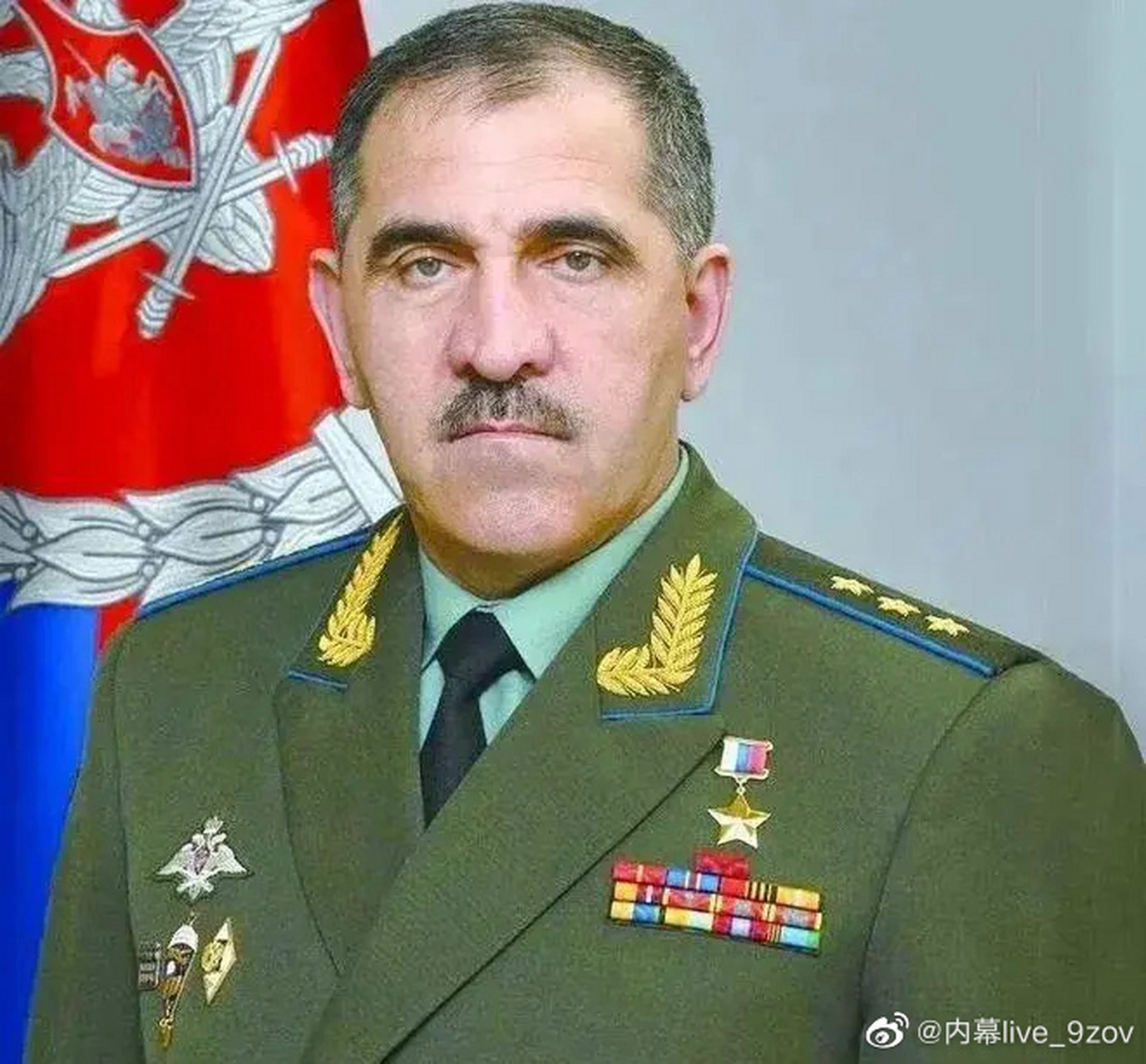 亚历山大·科茨消息:   普里戈任在罗斯托夫南部军区总部与俄国防部副