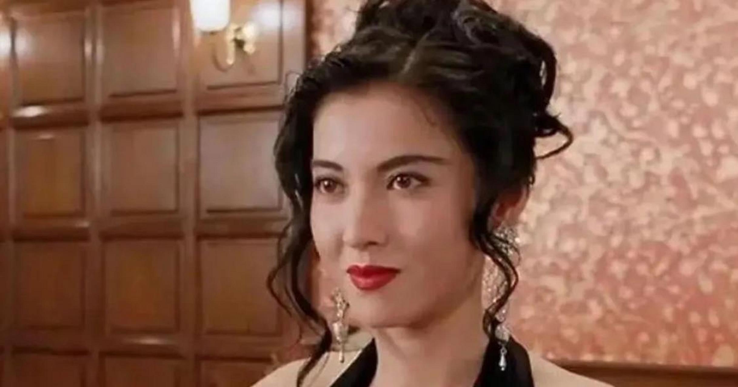 香港电影里的冷门女星之李婉华:  在大荧幕上,李婉华最为人熟知的电影