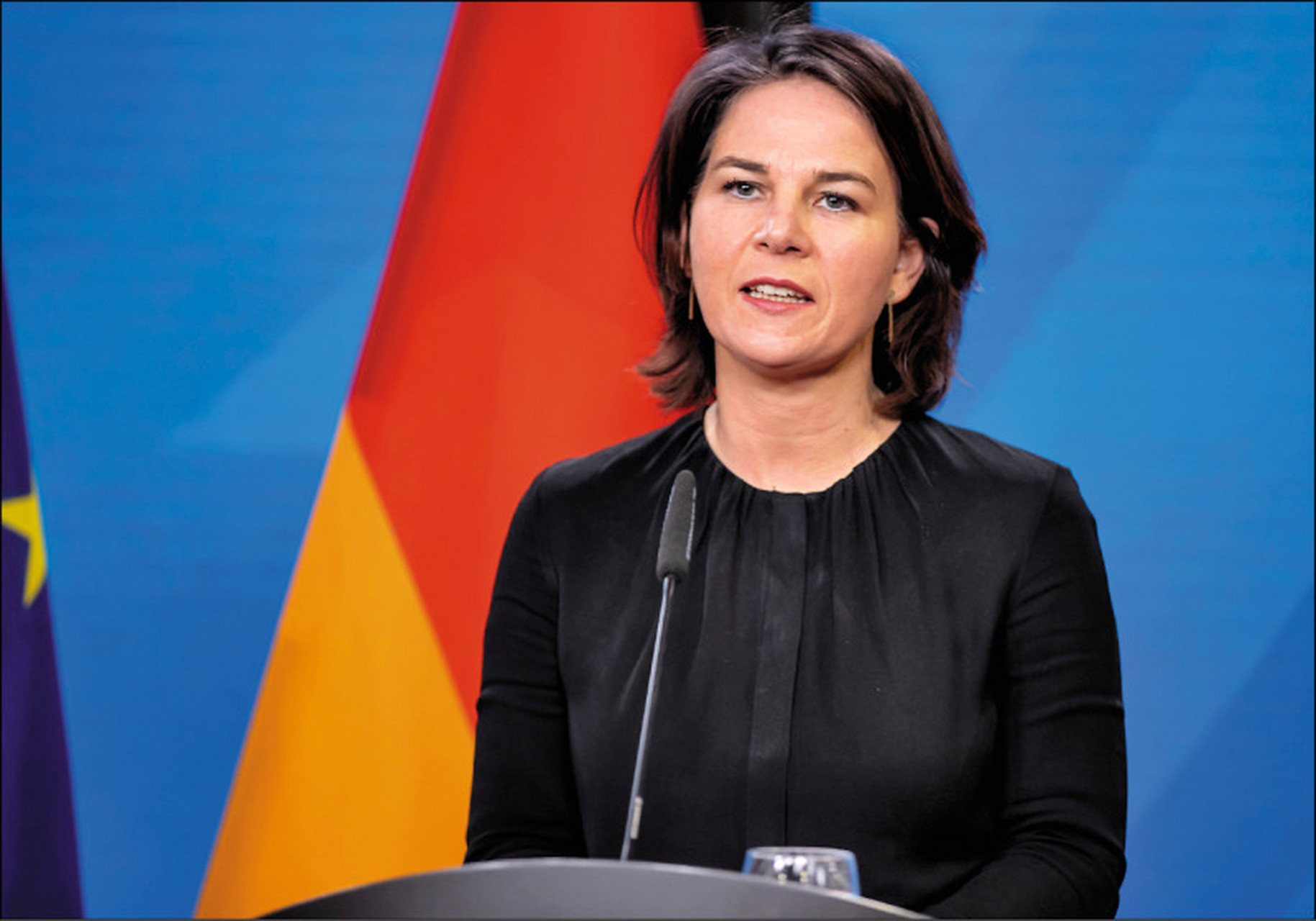 #德国外长贝尔伯克访华#  德国绿党的女外长贝尔伯克访华,在中国还是