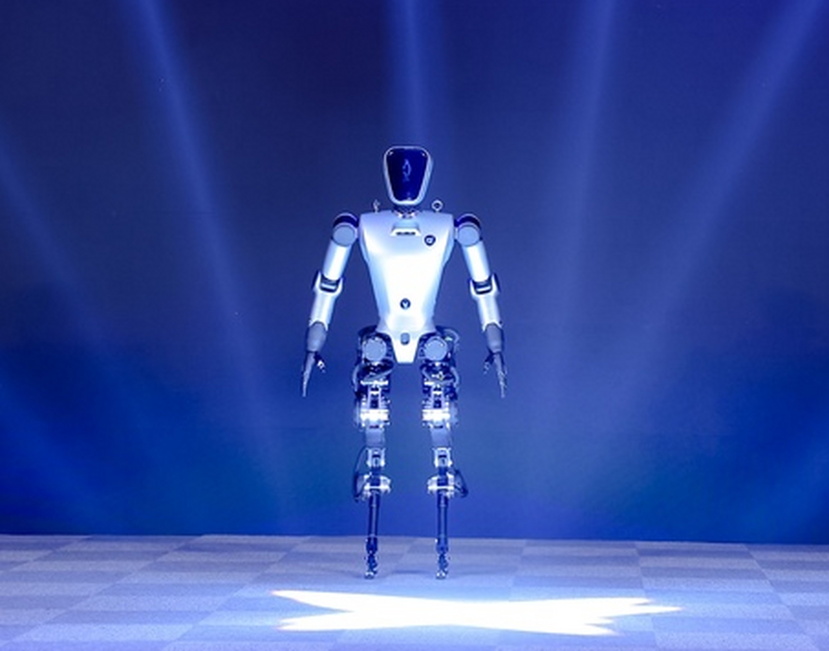 华为天才少年首款人形机器人亮相# 华为天才少年稚晖君,离职创业半年