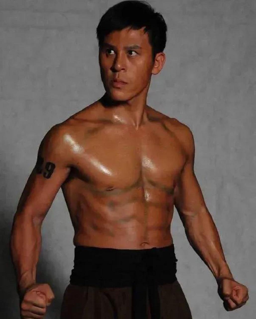 娱乐圈的功夫明星中,谁的肌肉更厉害?