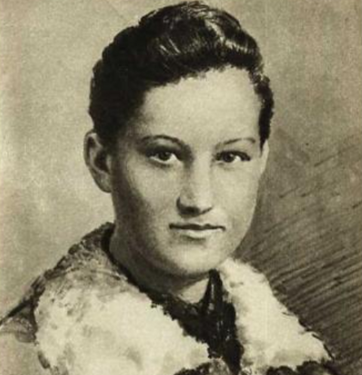 谁说女子不如男,卓娅就是很好的一个代表.