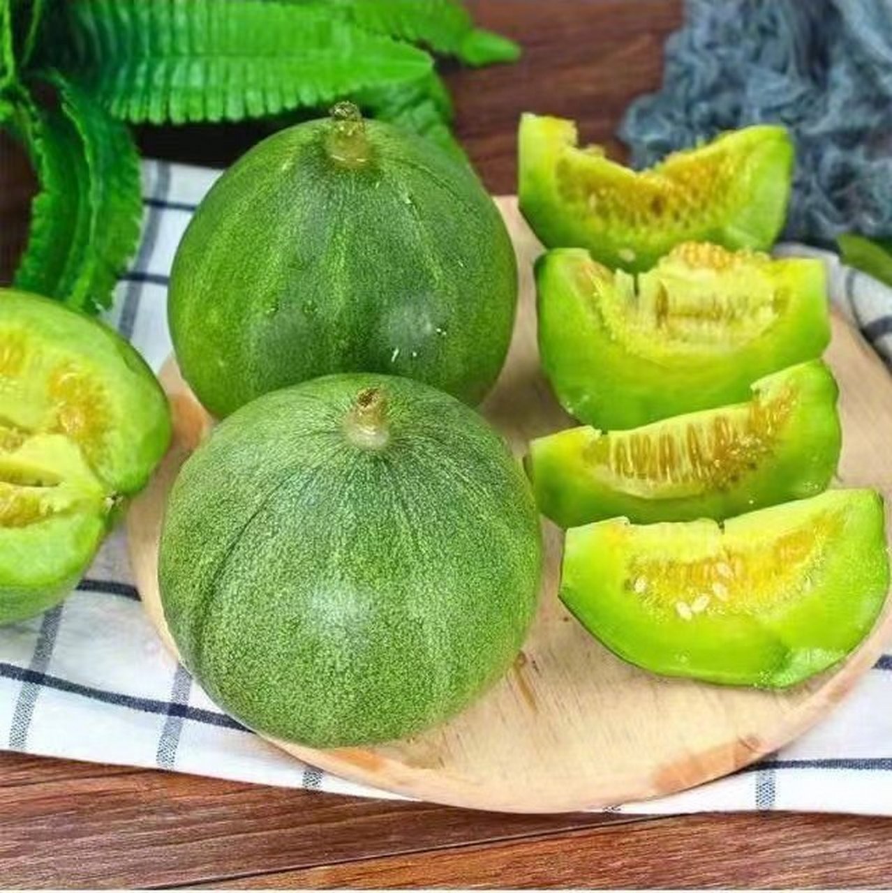 【推荐理由】绿宝甜瓜,甜而不腻,果肉饱满,口感清甜,老少皆宜,全家