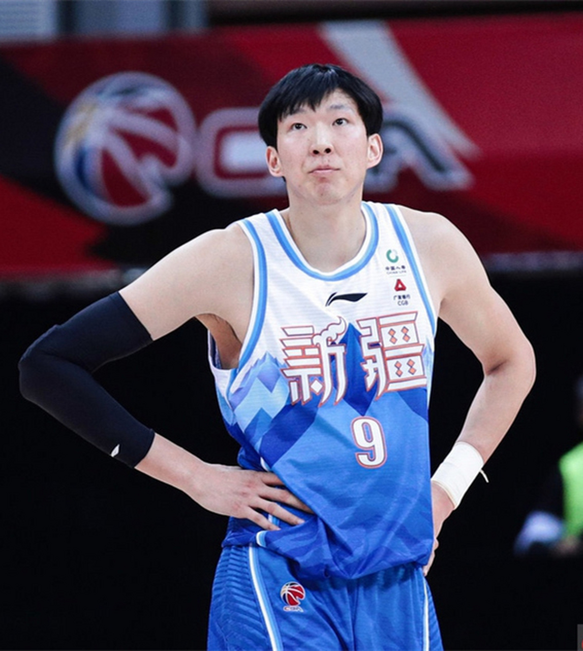 周琦和王哲林互换#  周琦去哪儿这个话题已经持续了