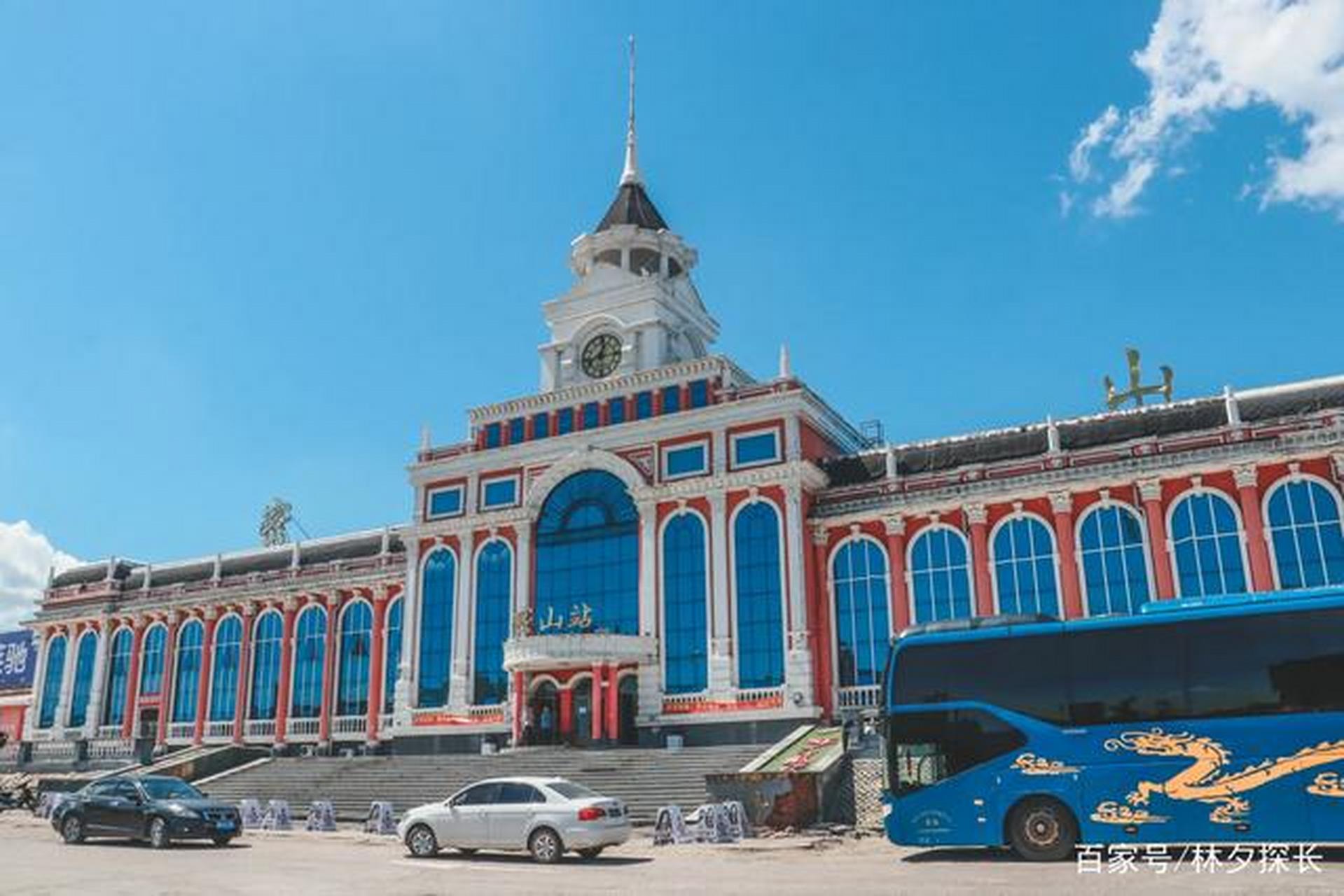 黑龙江省密山市的市名的确与山有关,但却不是因为周边山多且密,而是与