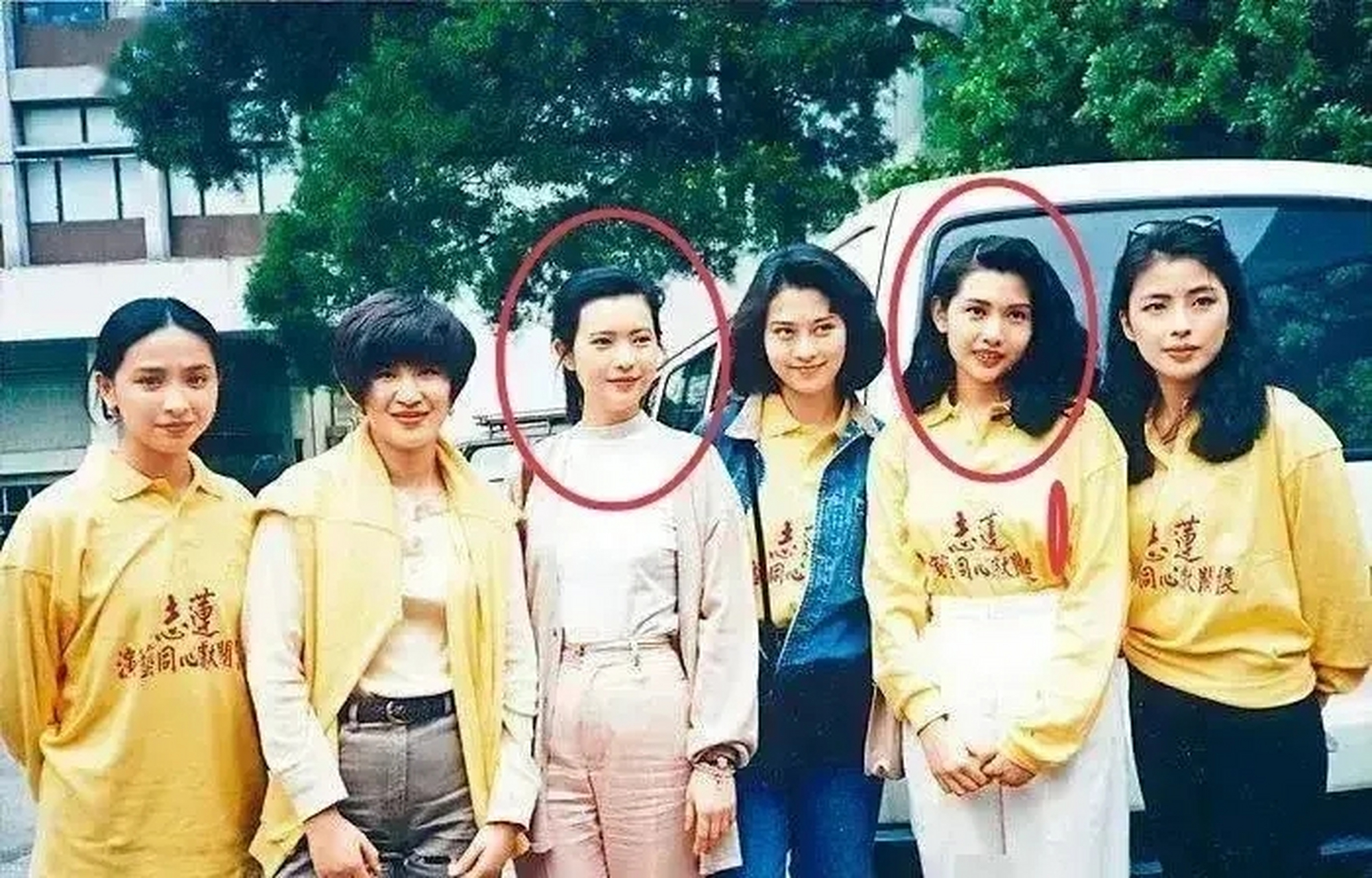 张学友的老婆罗美薇真漂亮,我觉得她应该是照片里最好看的一个女明星
