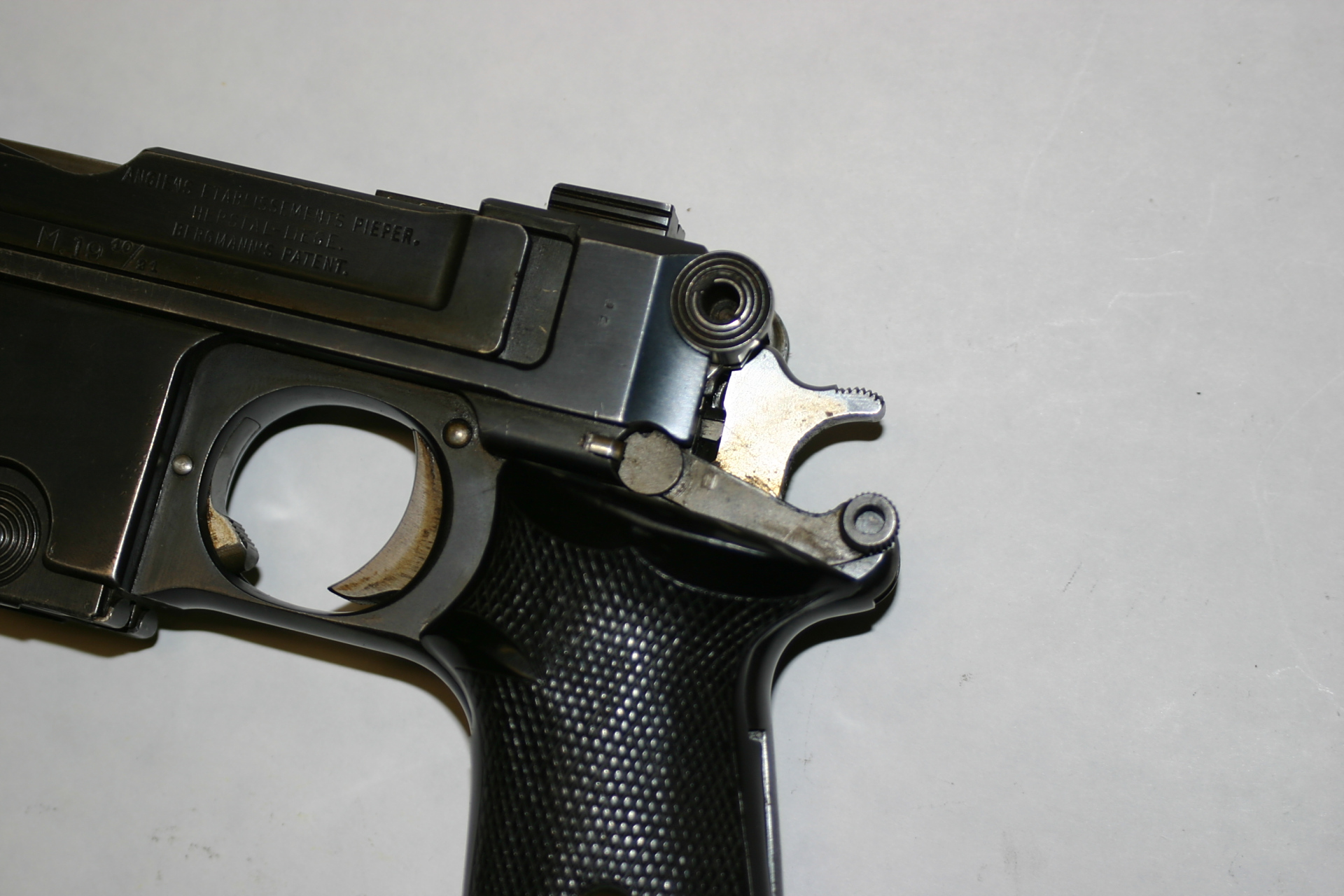 丹麦m1910/21伯格曼手枪拆解,机械制造可还行,弹匣更换似乎麻烦?