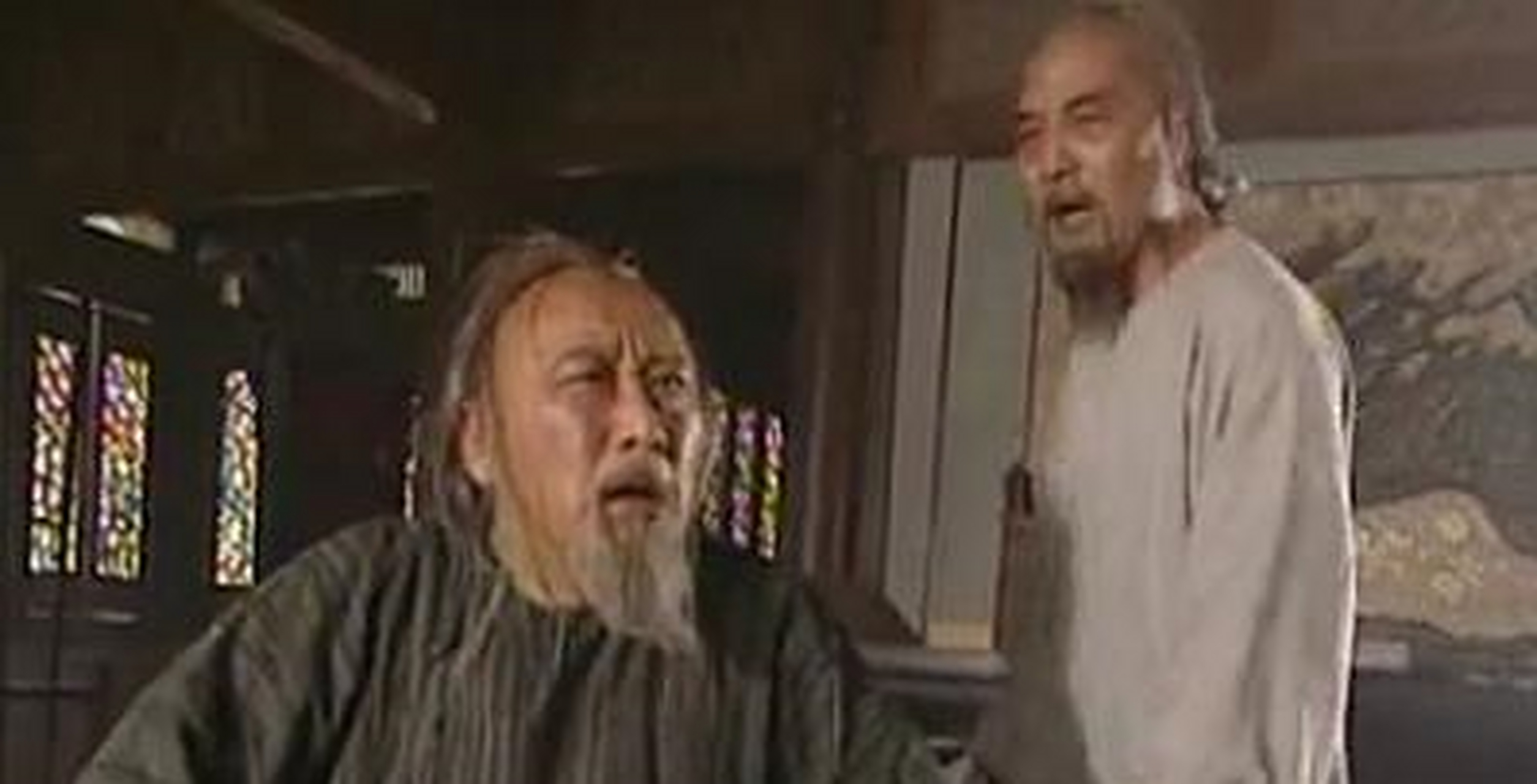 虽然纳兰明珠出身贵族,他的祖父叶赫那拉金台吉是所在部落的统领,但是
