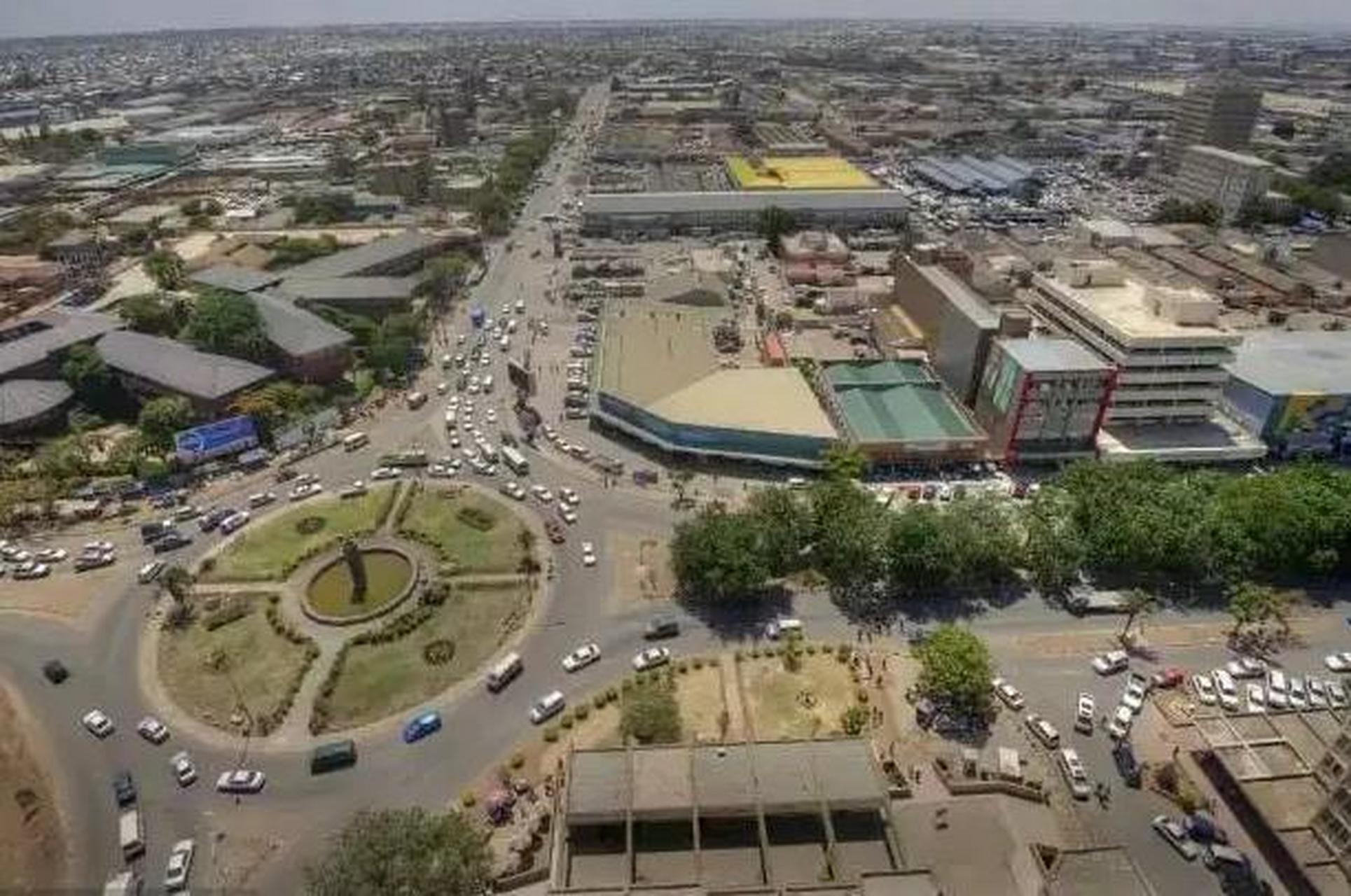 赞比亚共和国,是非洲中南部的一个内陆国家,简称赞比亚,国土面积