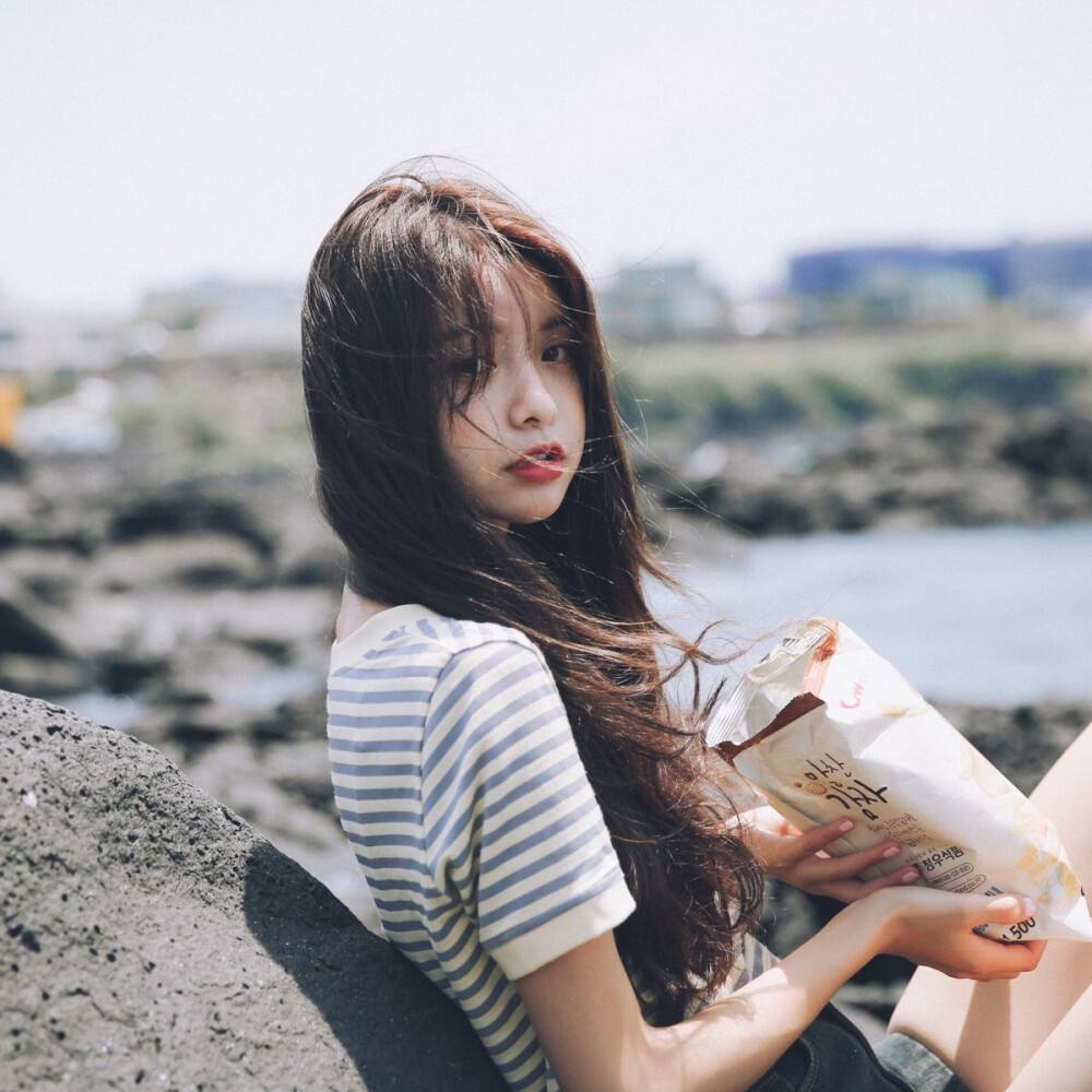 在现实生活中,很多领导都只管使用下属,而不管帮带下属,而且还在