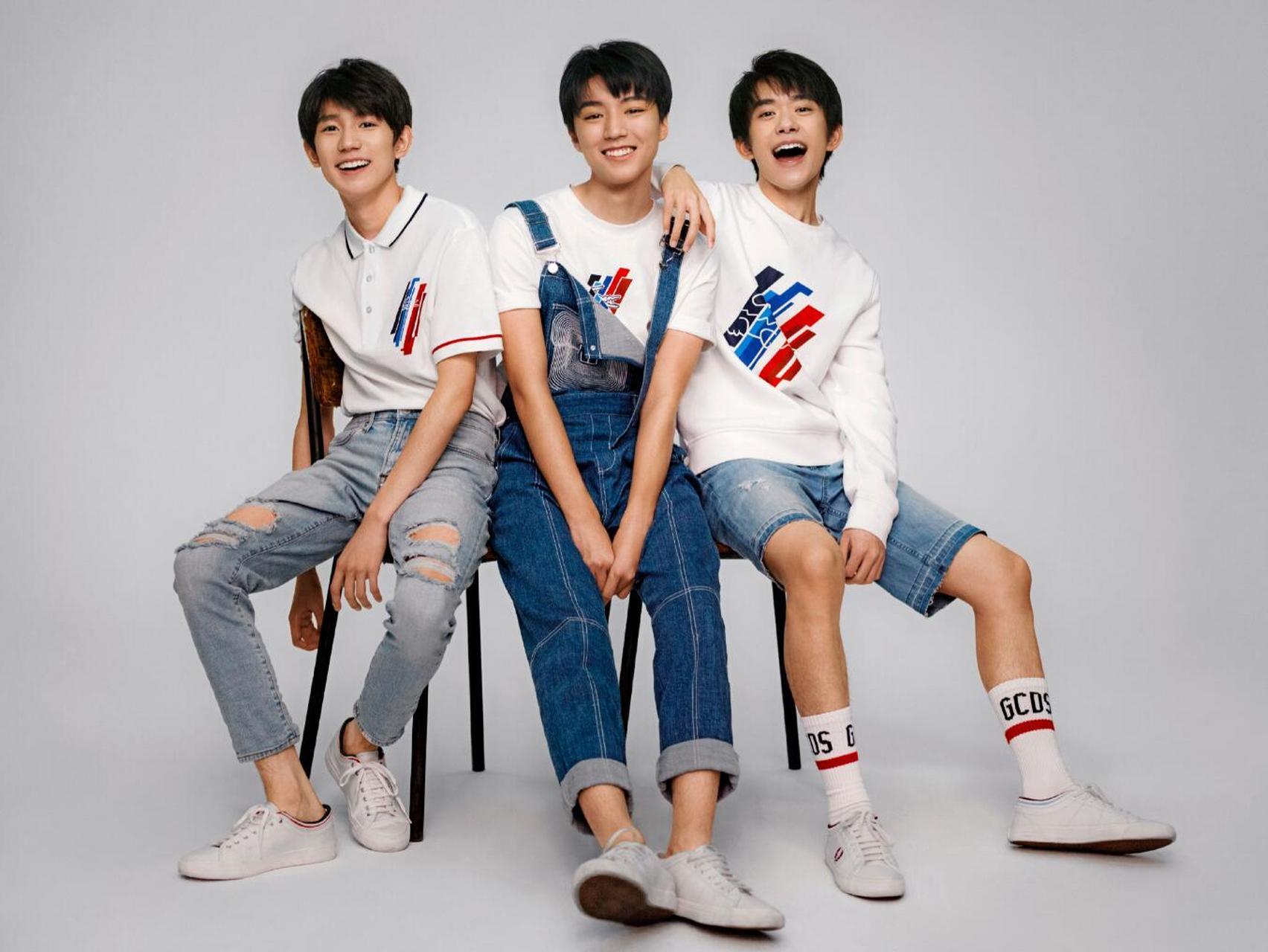 【tfboys十周年演唱会官宣 粉丝终于等来了】7月21日晚,tfboys十周年