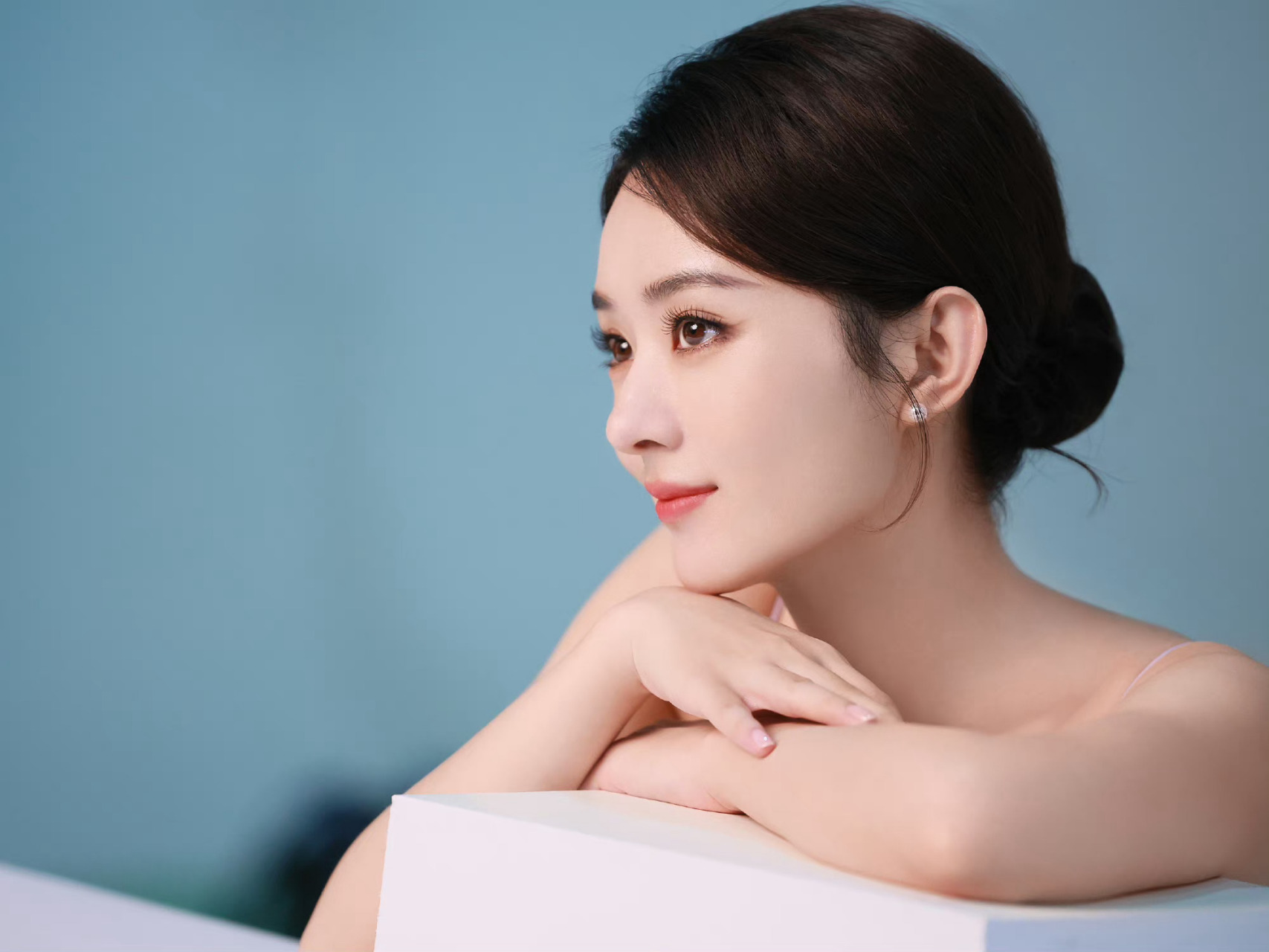 赵丽颖戴珍珠耳环的少女!