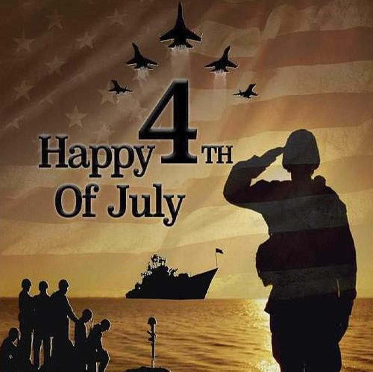 美国"独立日"闹出的三个笑话:撕裂的美国国旗  第一个:晒错国旗  当地