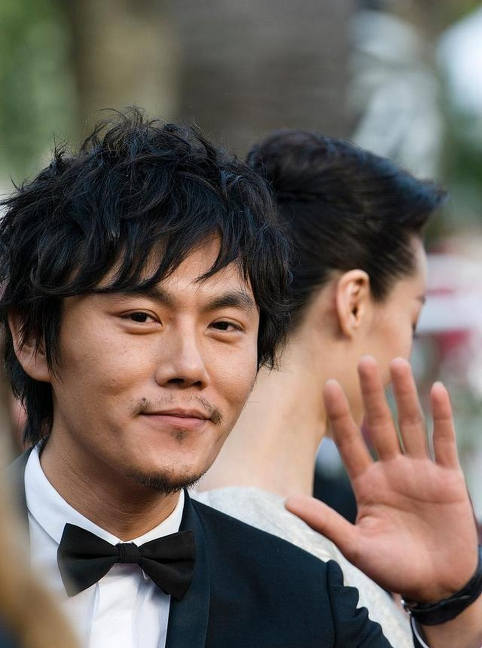 网友们之所以能够看到秦昊怼伊能静的片段,是因为他们两人一起参加了