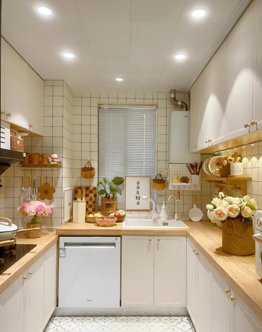 5㎡原木风厨房,提升幸福感的大容量洗碗机 只有5㎡的小厨房,温暖又