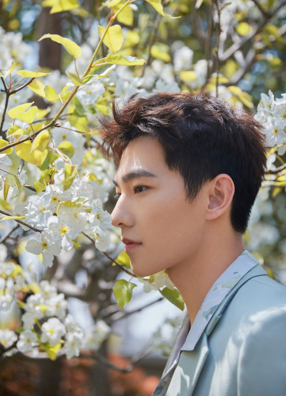 杨洋又在不经意散发魅力了!