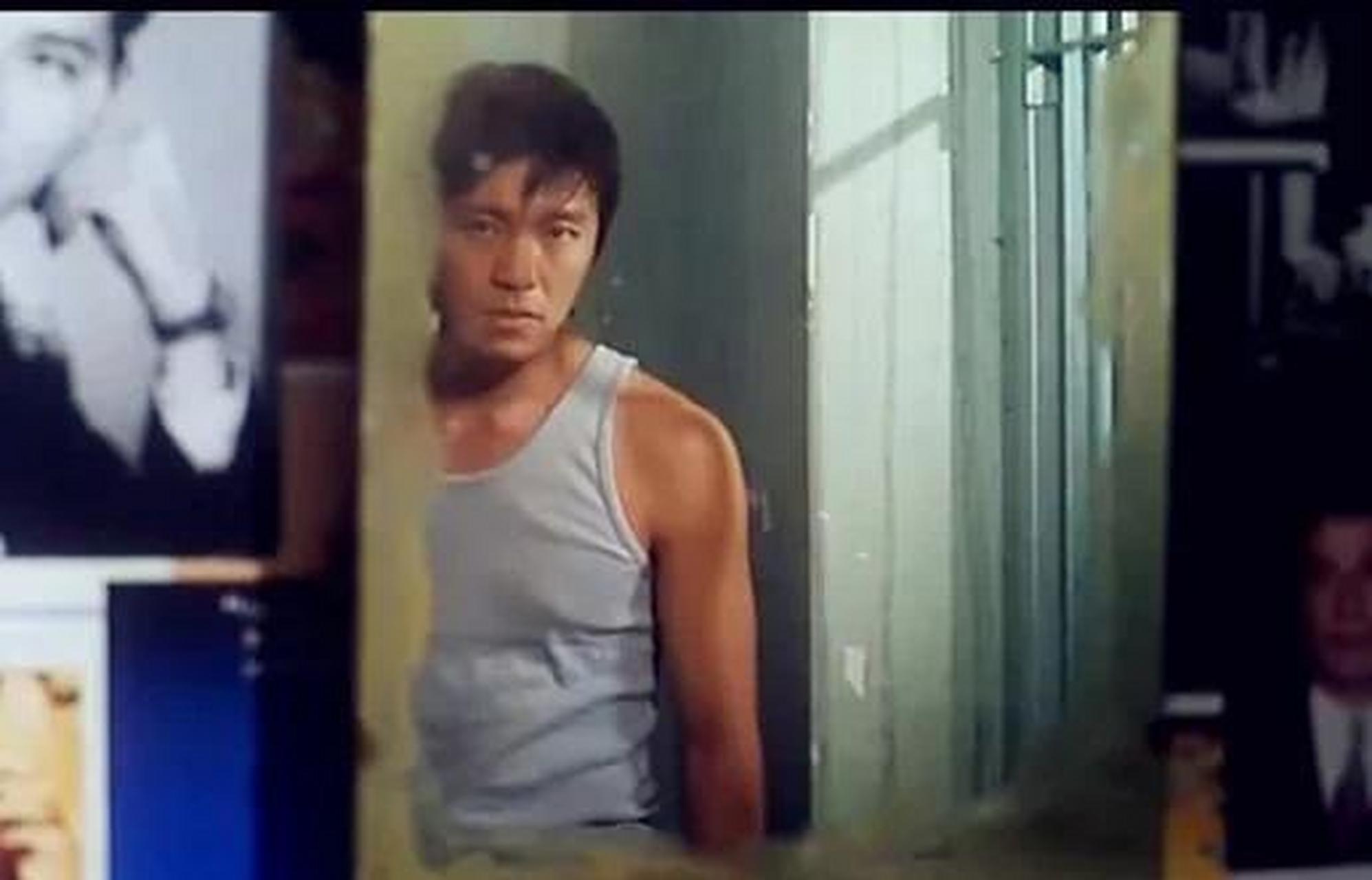 《喜剧之王》中,尹天仇对柳飘飘说:"小姐,如果你非要叫我跑龙套的,可