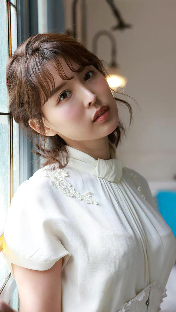 葵司,日本最美女演员,1990年08月14日出生,狮子座,身高163cm,五官精致