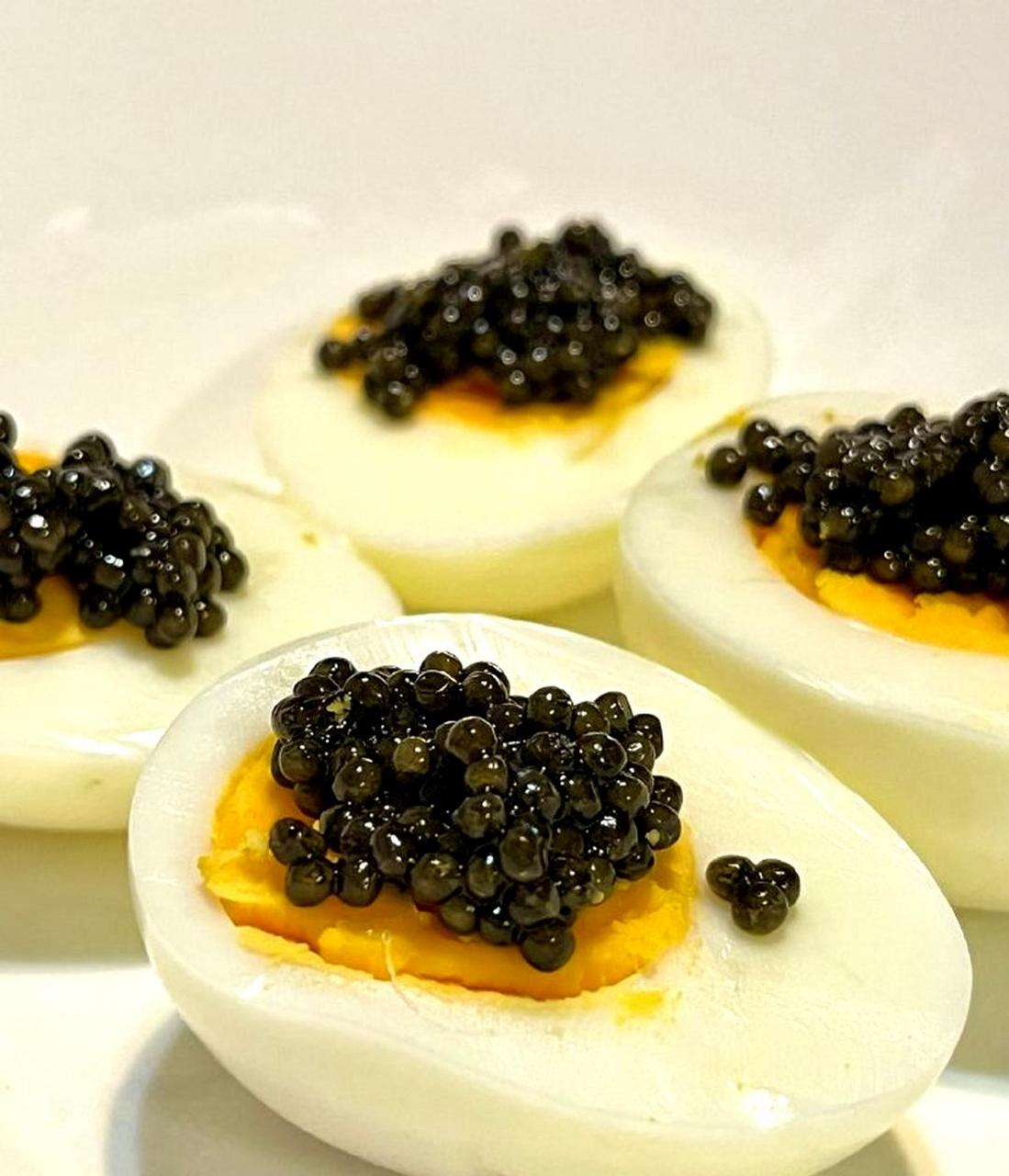 今天我尝试了鱼子酱薯片,可能是我吃过最昂贵的零食.