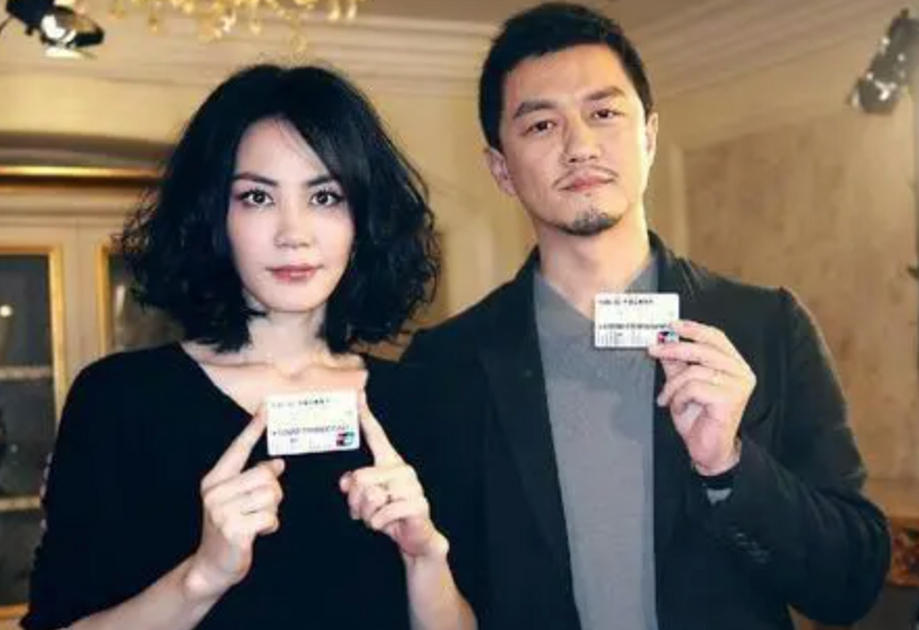 窦唯曾表达过他和王菲的婚姻是一场"阴谋",他描述说王菲很少和他共进