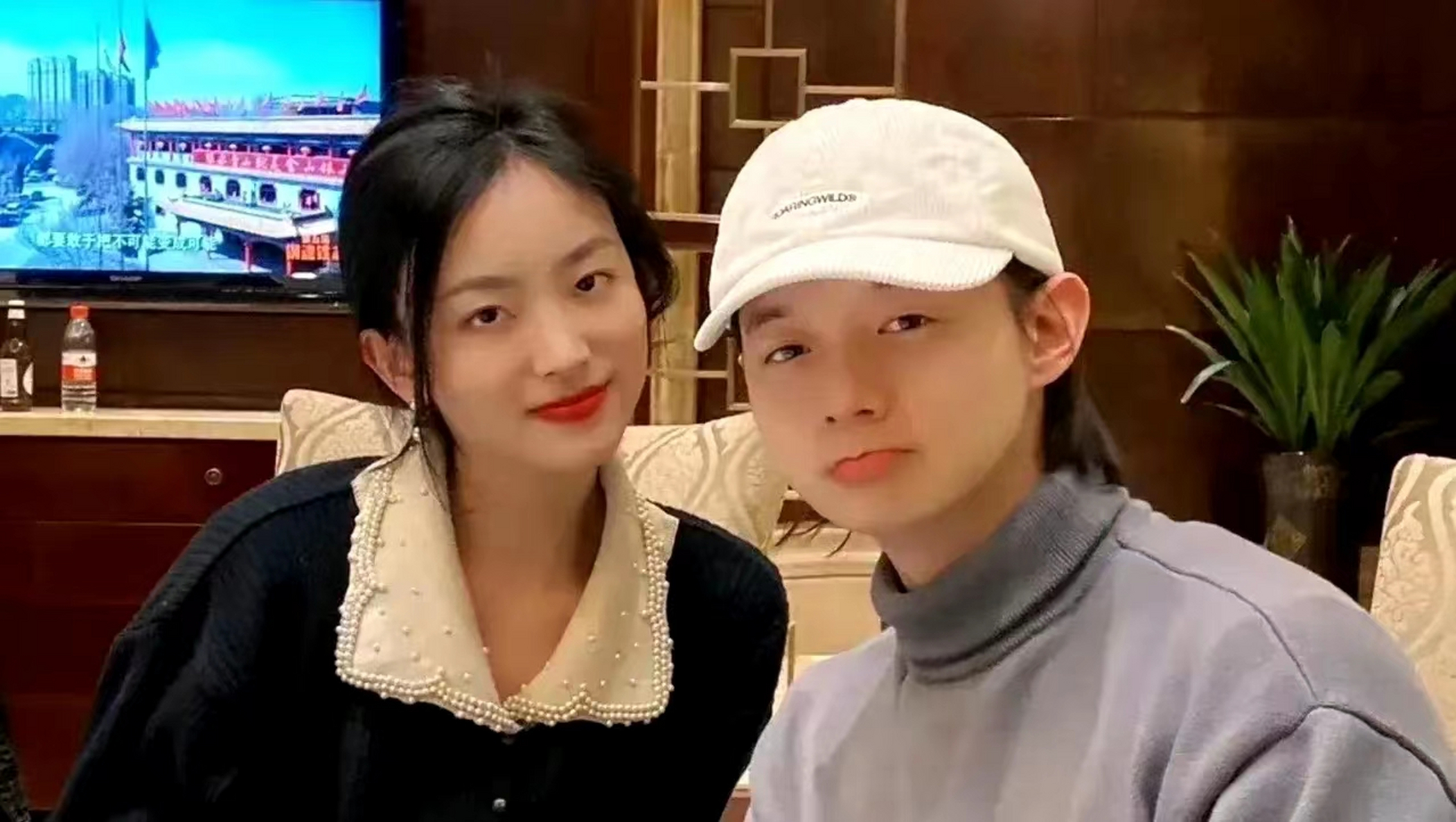 霍尊曝光新女友,原来两人已经在一起2年多了,从霍尊所晒出的照片来看