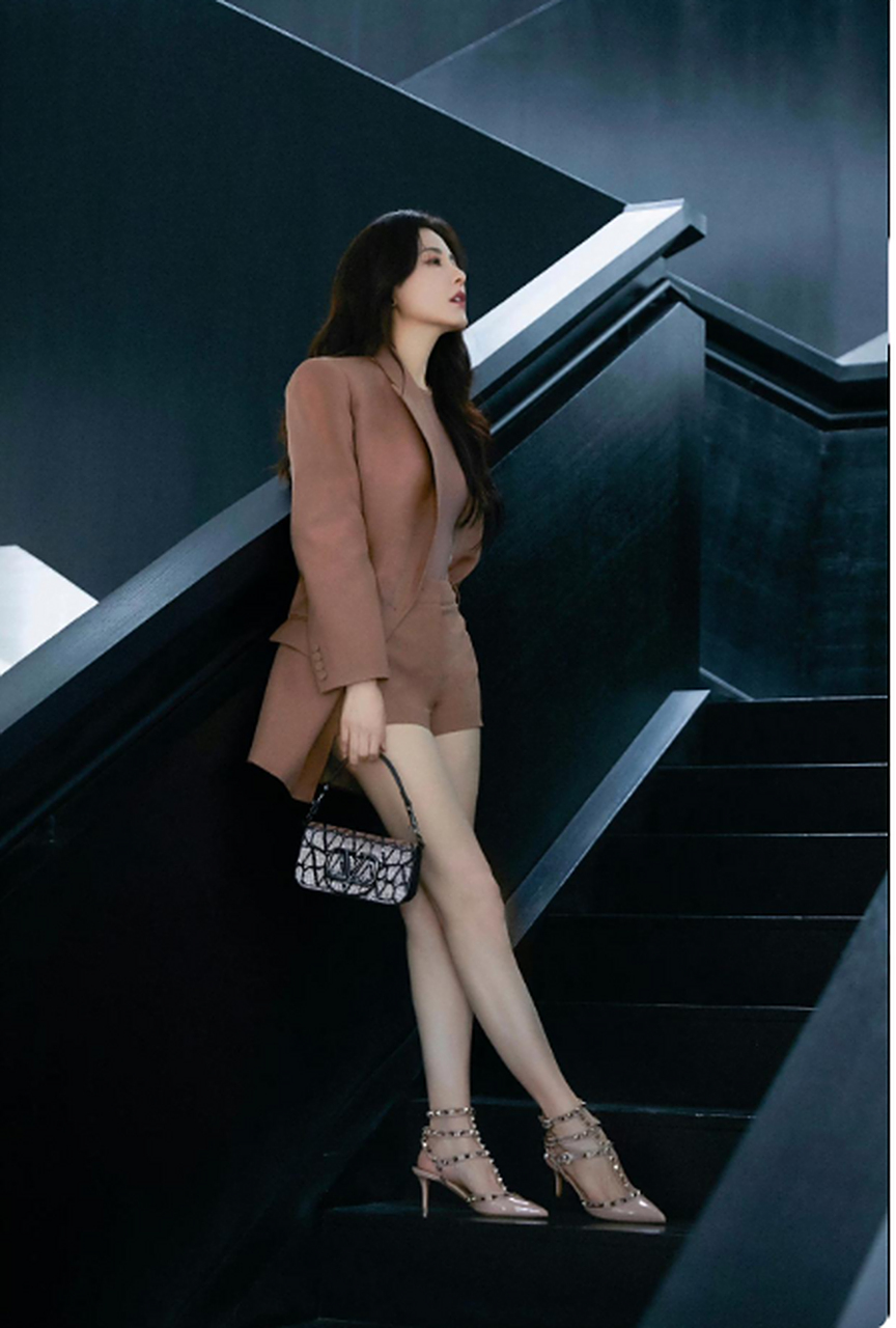 曾黎 高跟凉鞋 大长腿