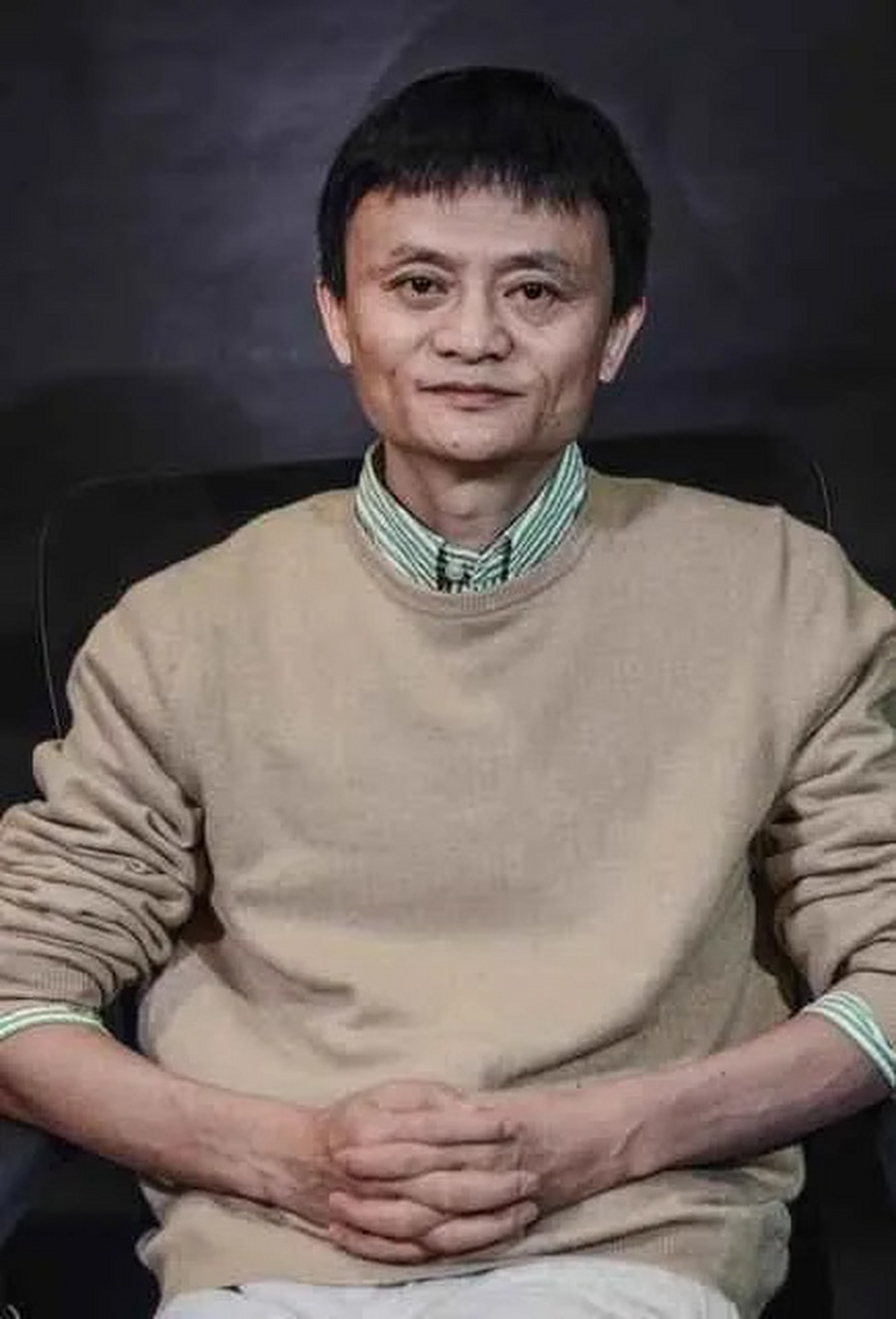 1999年,马云创立阿里巴巴的时候,杨致远的身价高达75亿美元,成为了