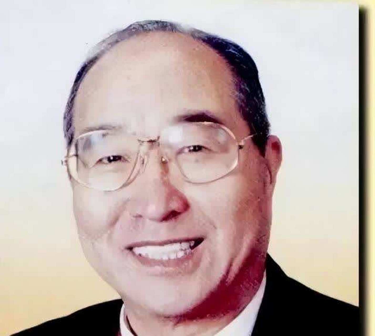 郑文友由一名会计,自学成为"中医治癌先驱",他的一生值得铭记