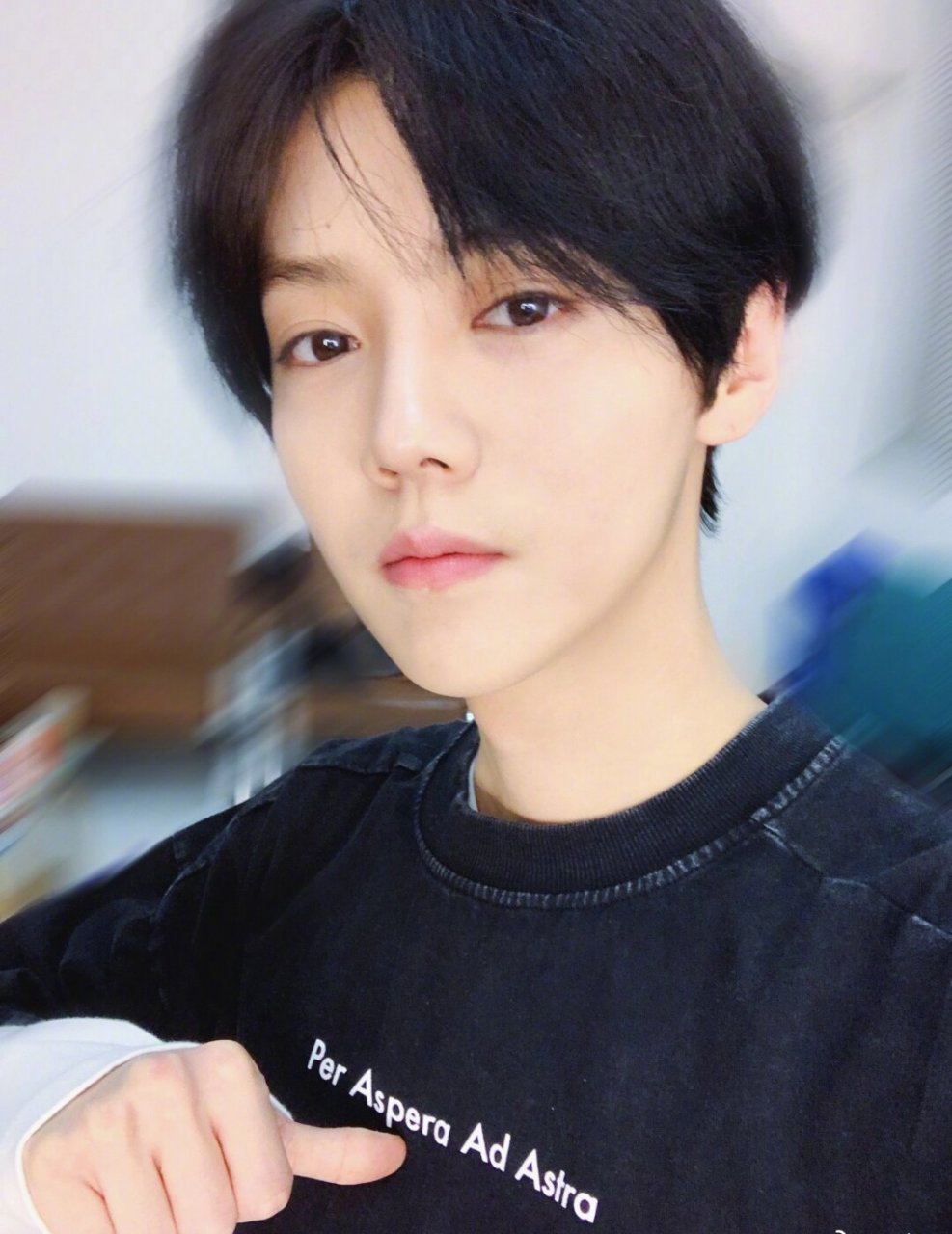 鹿晗有何想法  最近看到一个爆料,说鹿晗和关晓彤发生了争吵,鹿晗放下