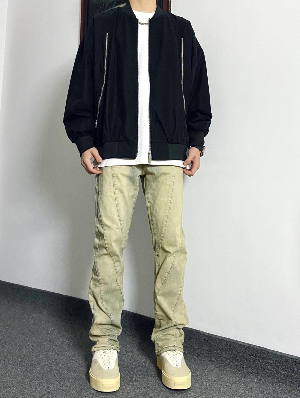 180男生穿搭 上身修身显腿长 版型很不错 搭配上 这款沙漠灰配色错