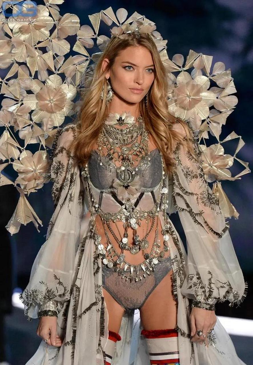 维密天使超模玛莎·亨特写真大片