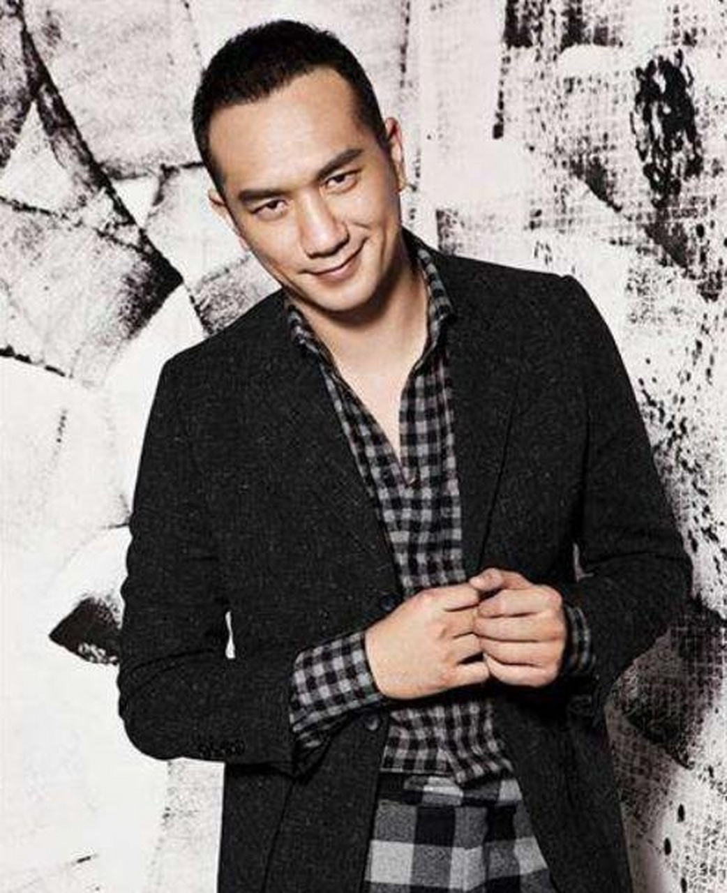 当时李少红导演正在准备拍摄《恋爱中的宝贝》,当时他十分想要找到一